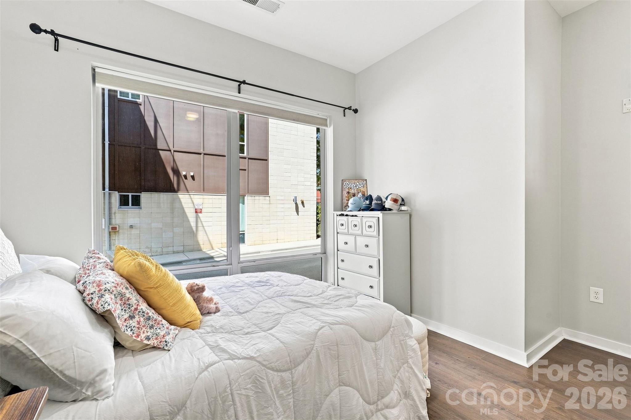 2116 Mcclintock Road Property Photo 17