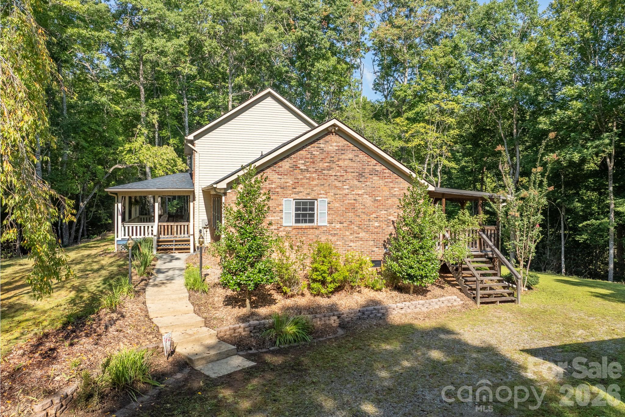 1886 Tanasee Gap Road Property Photo 2
