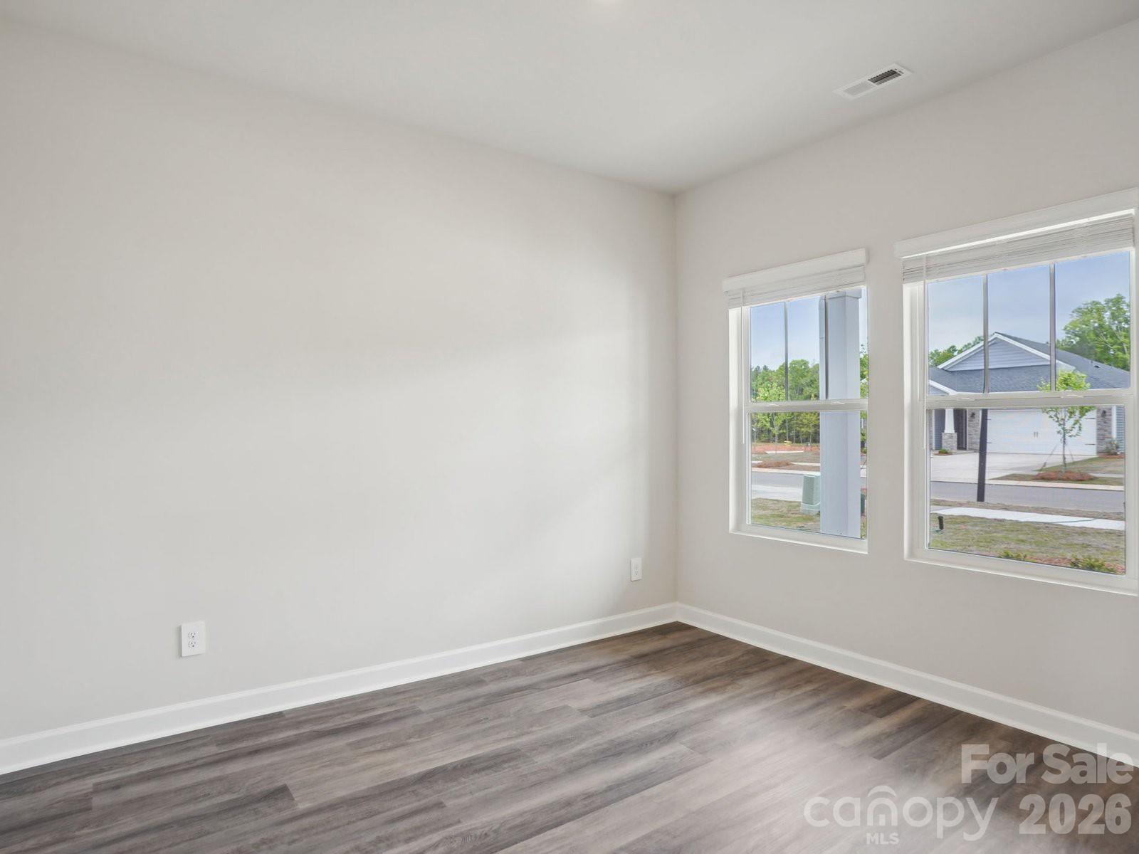 335 Pantego Place Property Photo 5