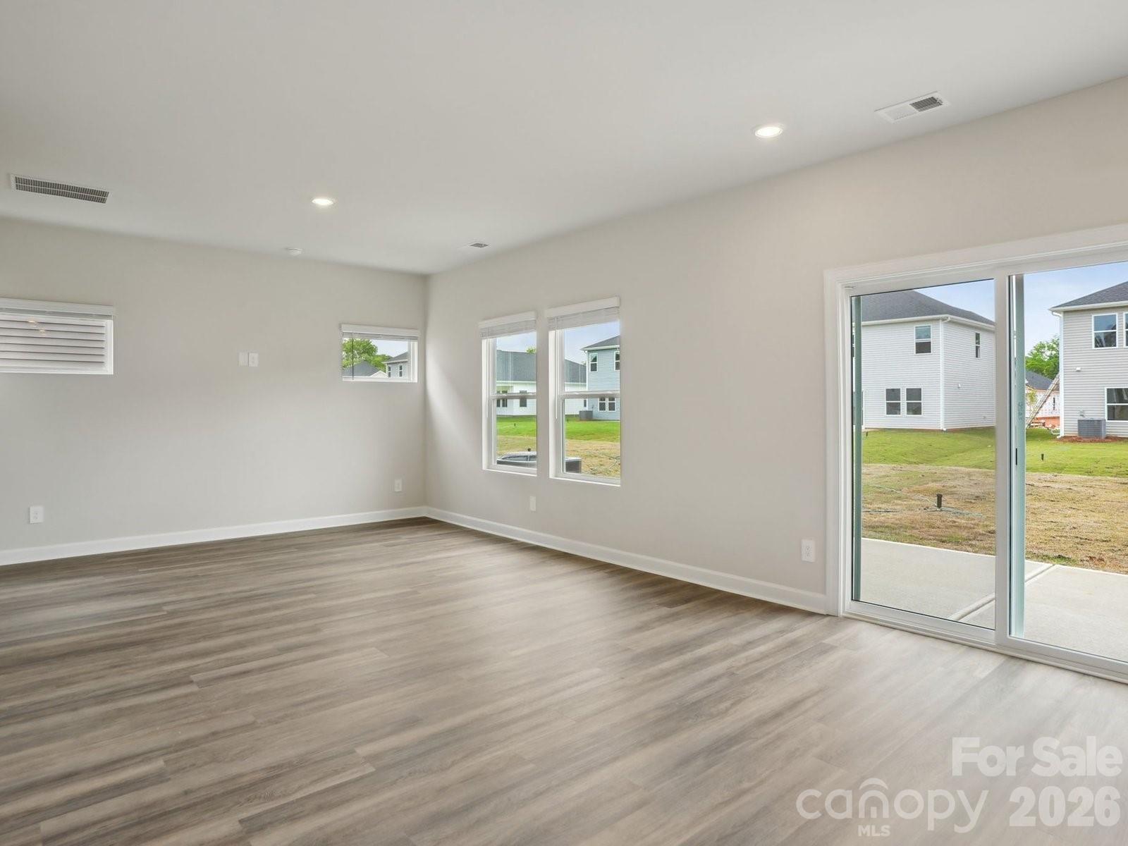 335 Pantego Place Property Photo 8