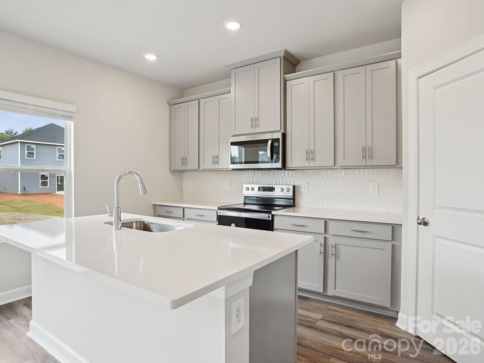 335 Pantego Place Property Photo 10