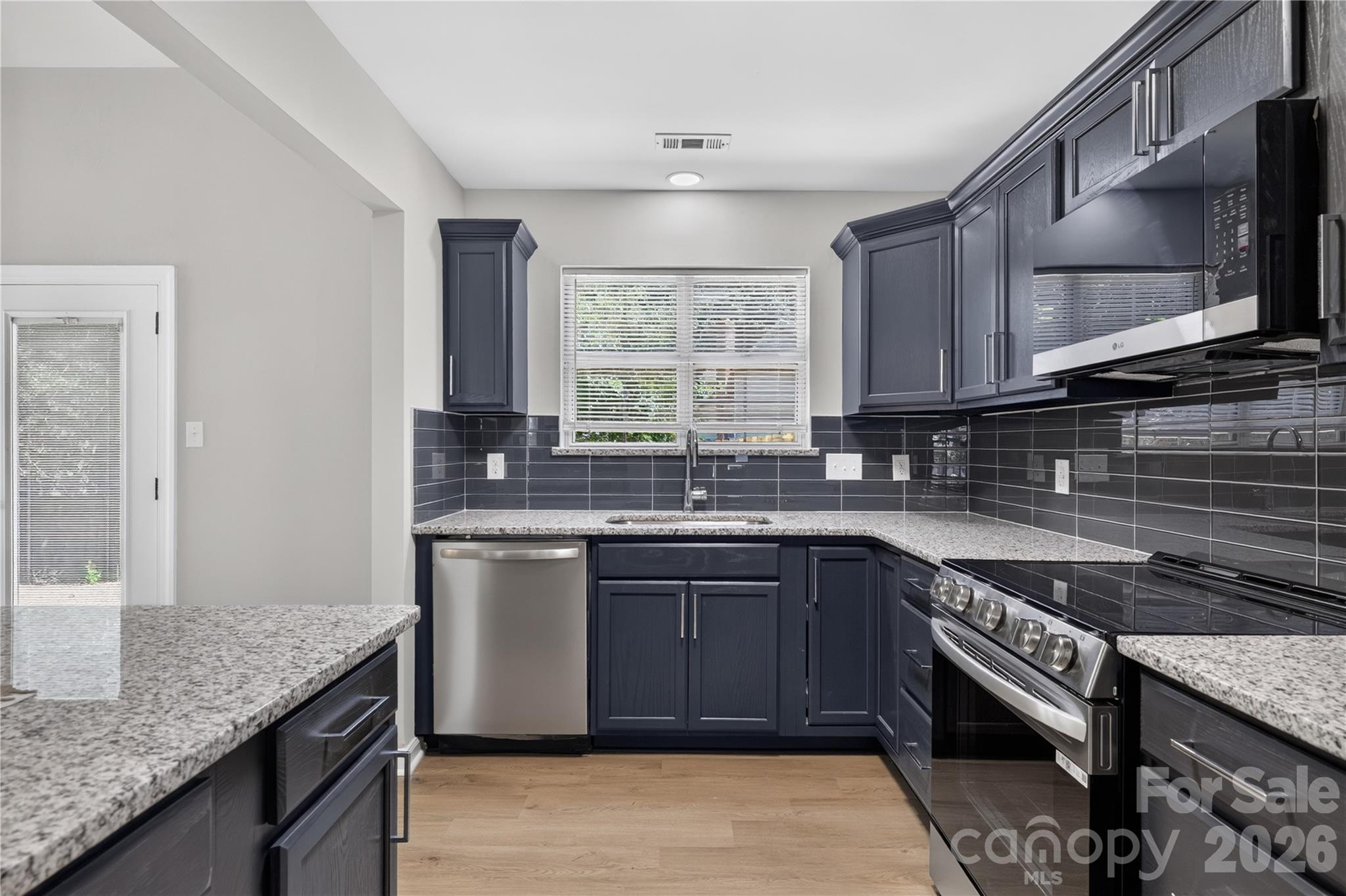 702 Foxborough Road Property Photo 7