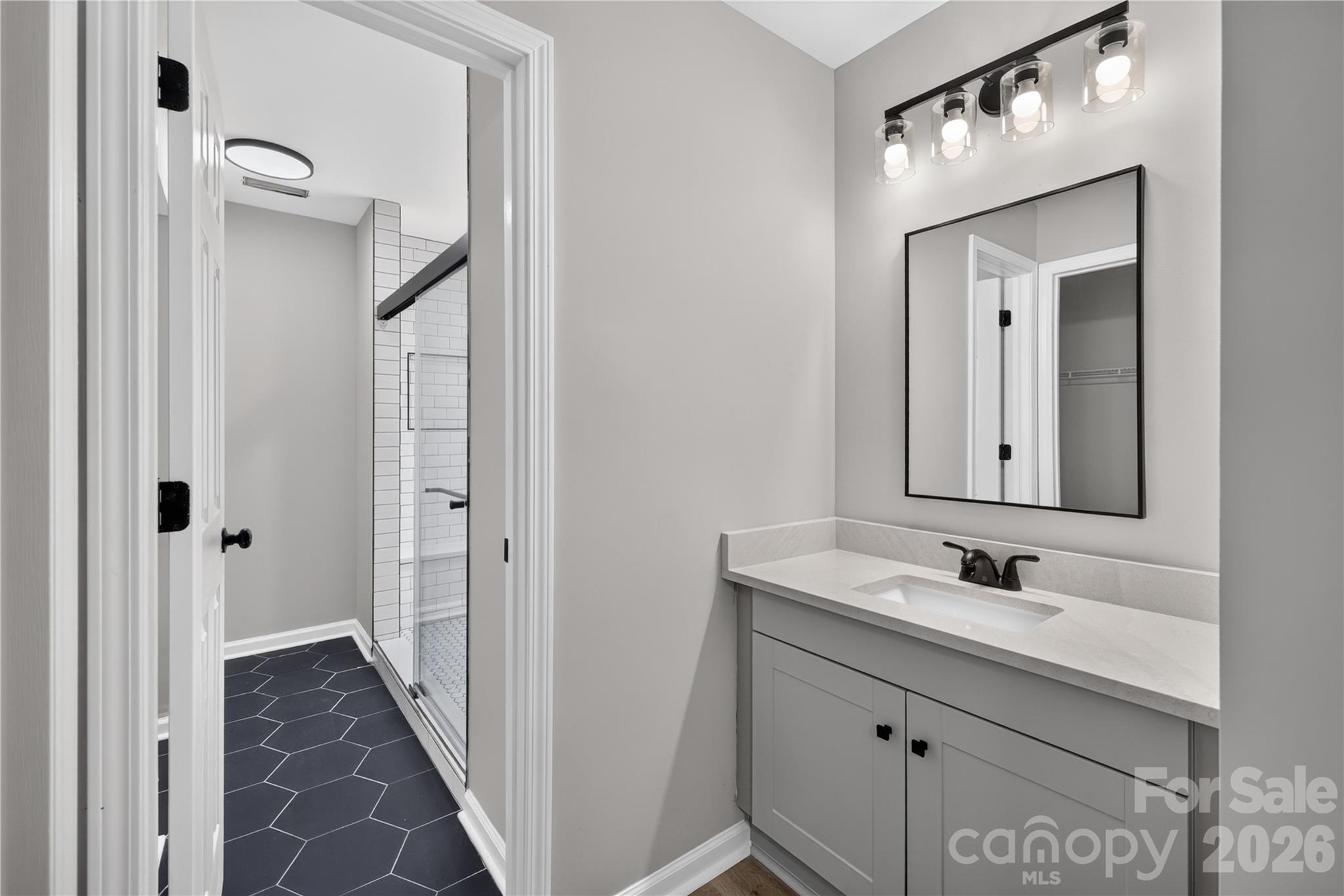 702 Foxborough Road Property Photo 23