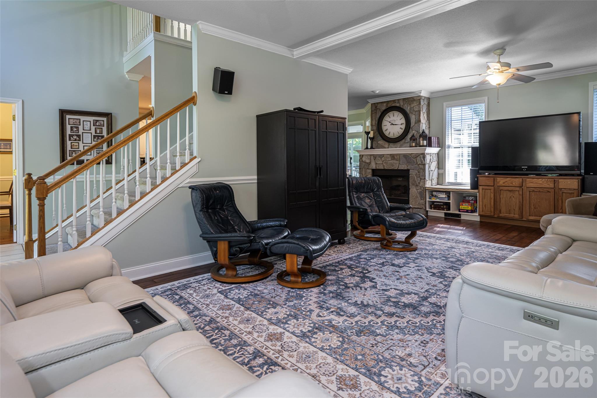 216 Holly Lane Property Photo 11