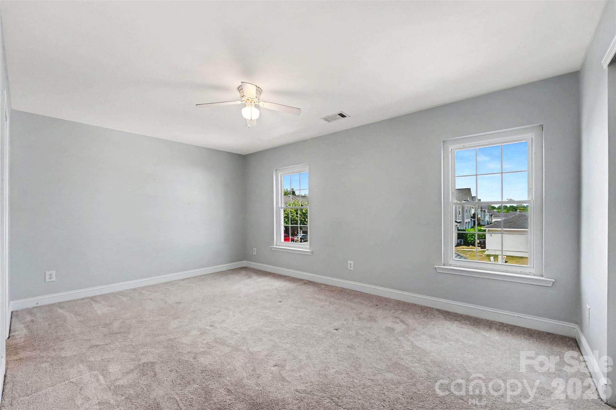 233 E Waterlynn Road B Property Photo 9