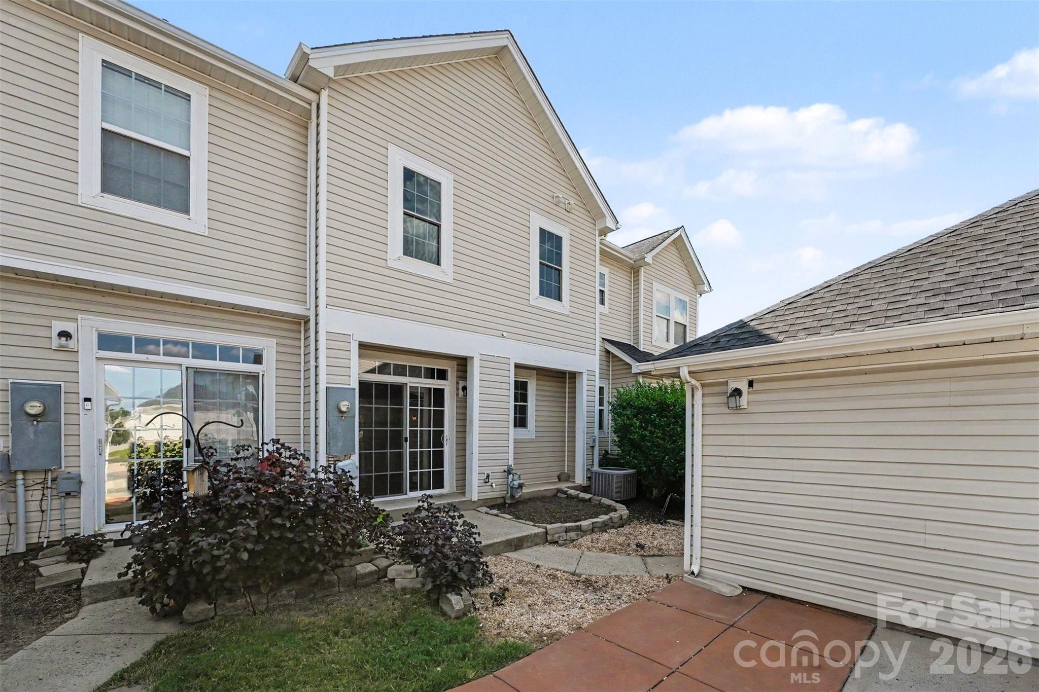 233 E Waterlynn Road B Property Photo 15