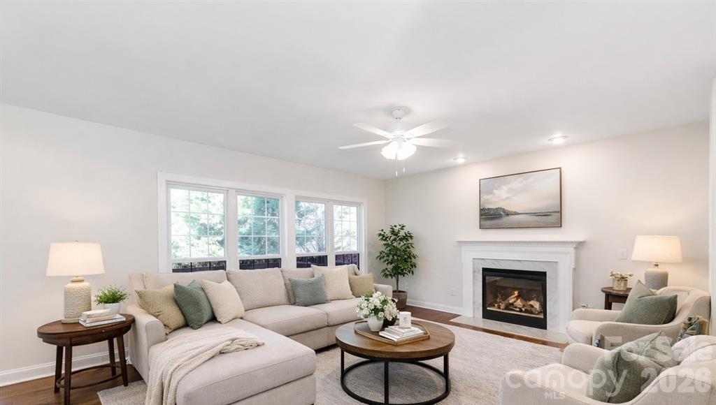 12323 Braeloch Court Property Photo 13
