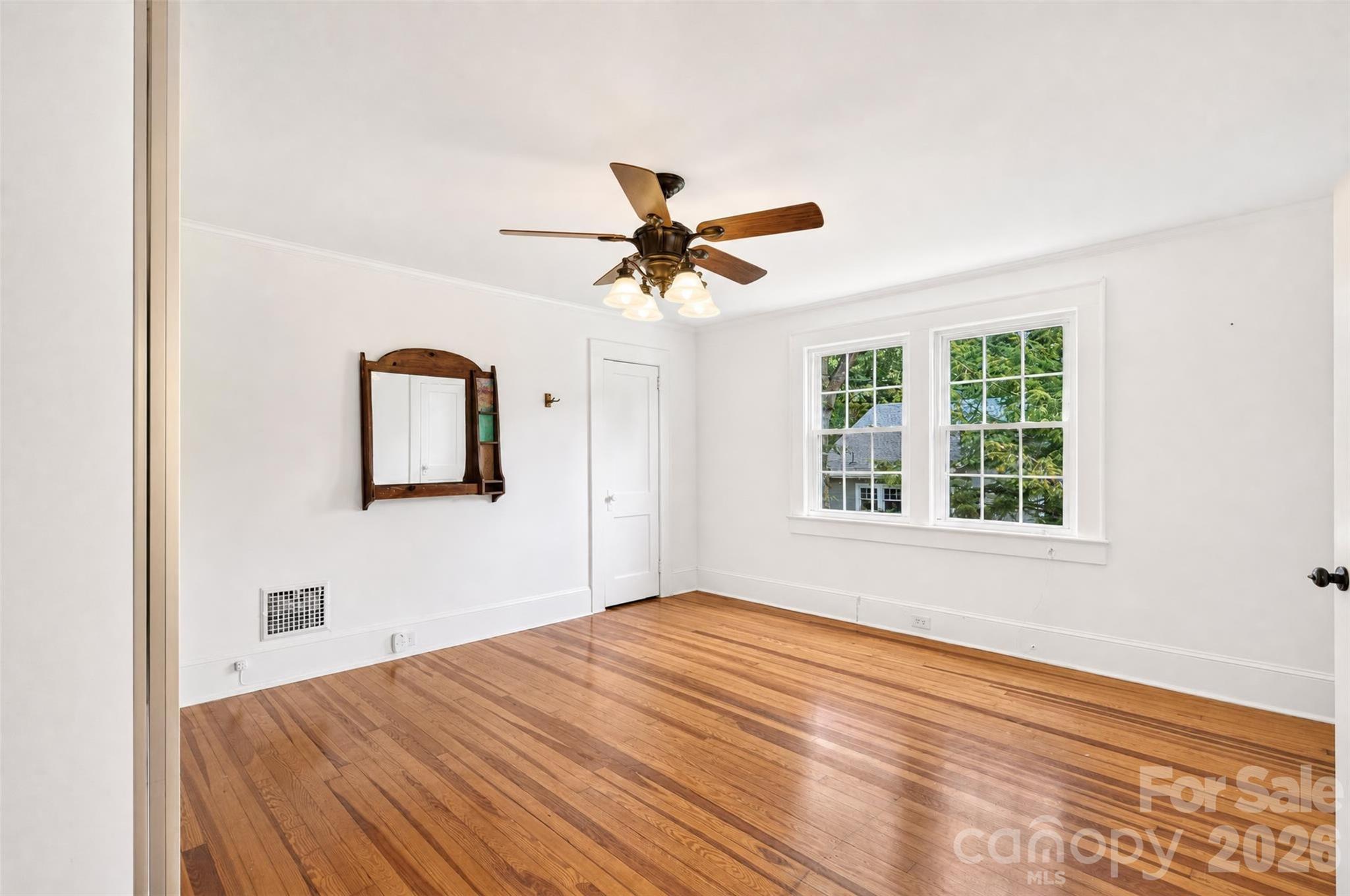 638 Carolina Avenue Property Photo 20
