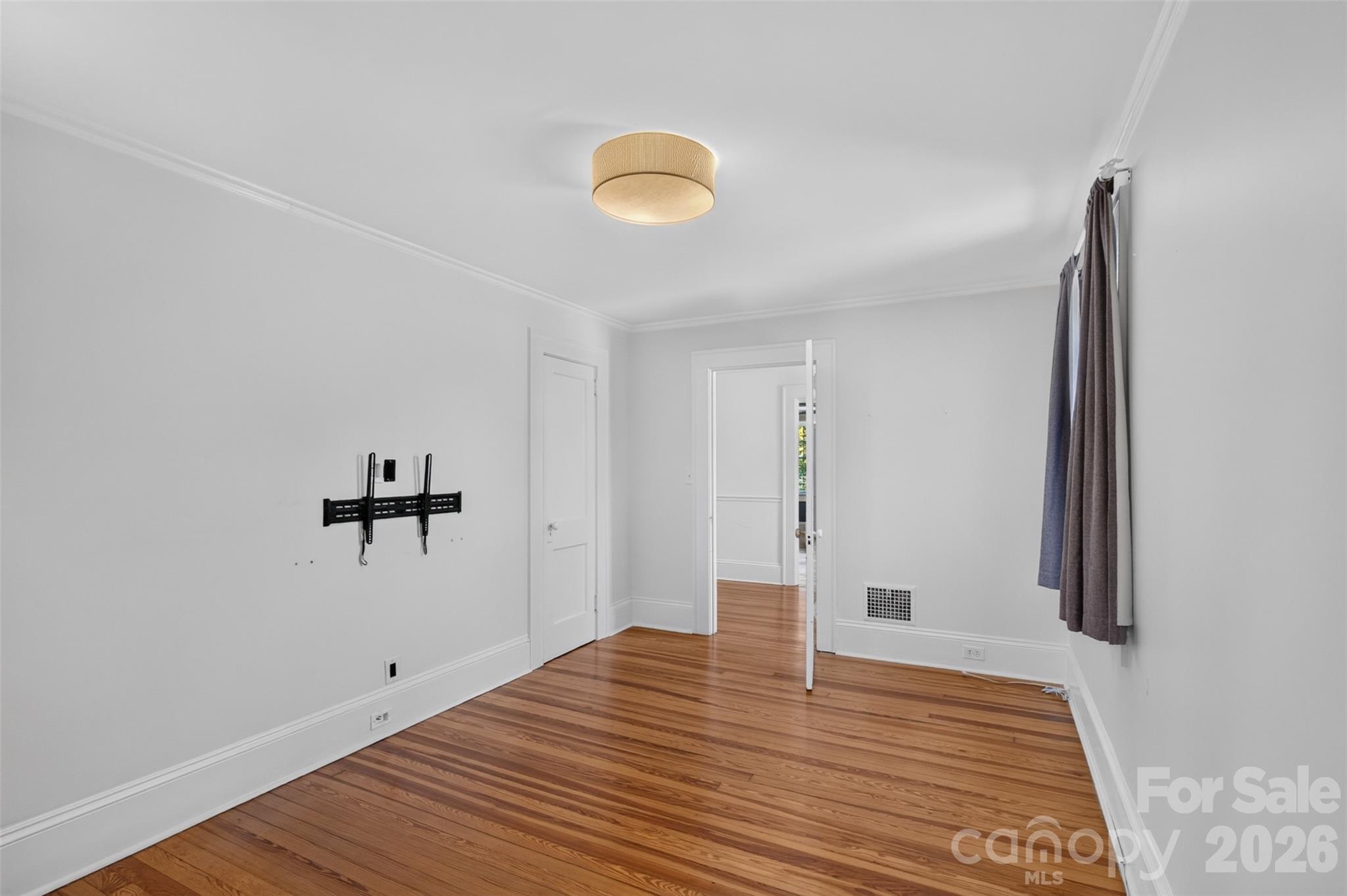 638 Carolina Avenue Property Photo 25