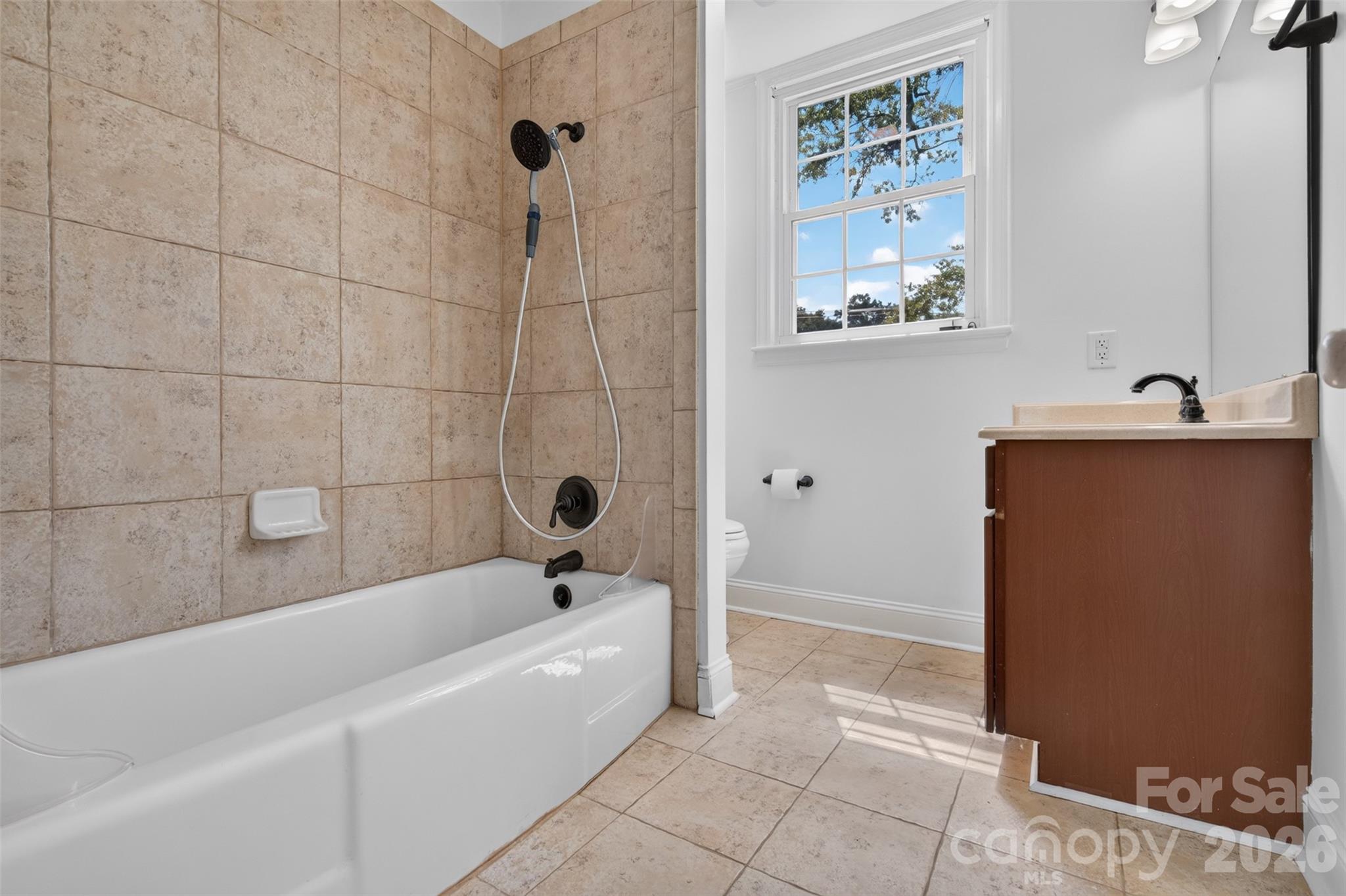 638 Carolina Avenue Property Photo 30