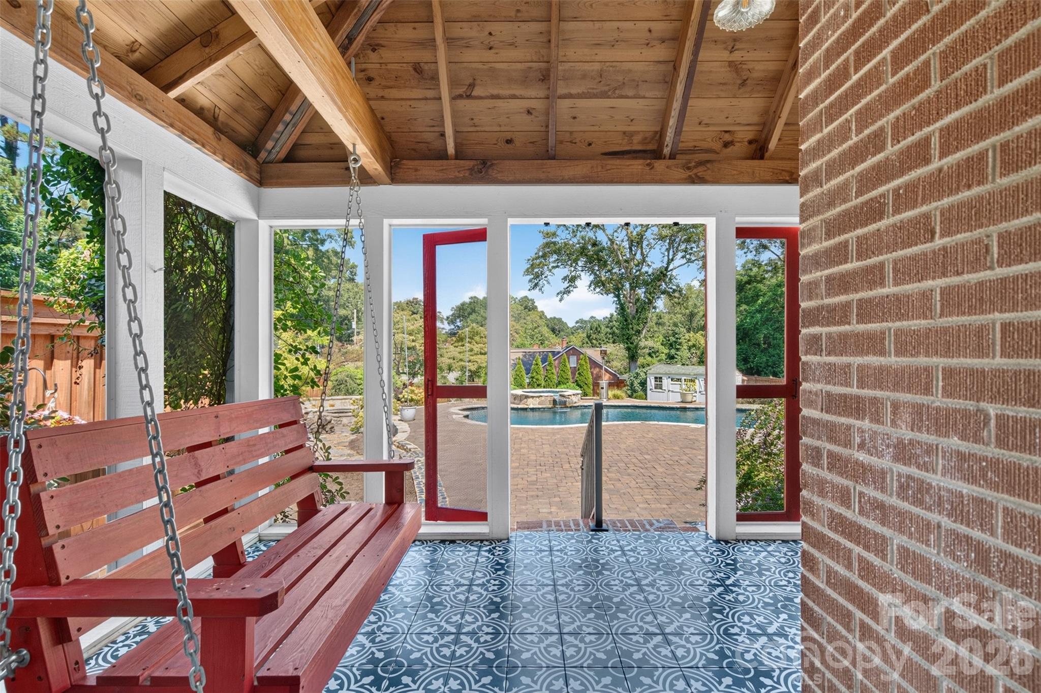 638 Carolina Avenue Property Photo 32