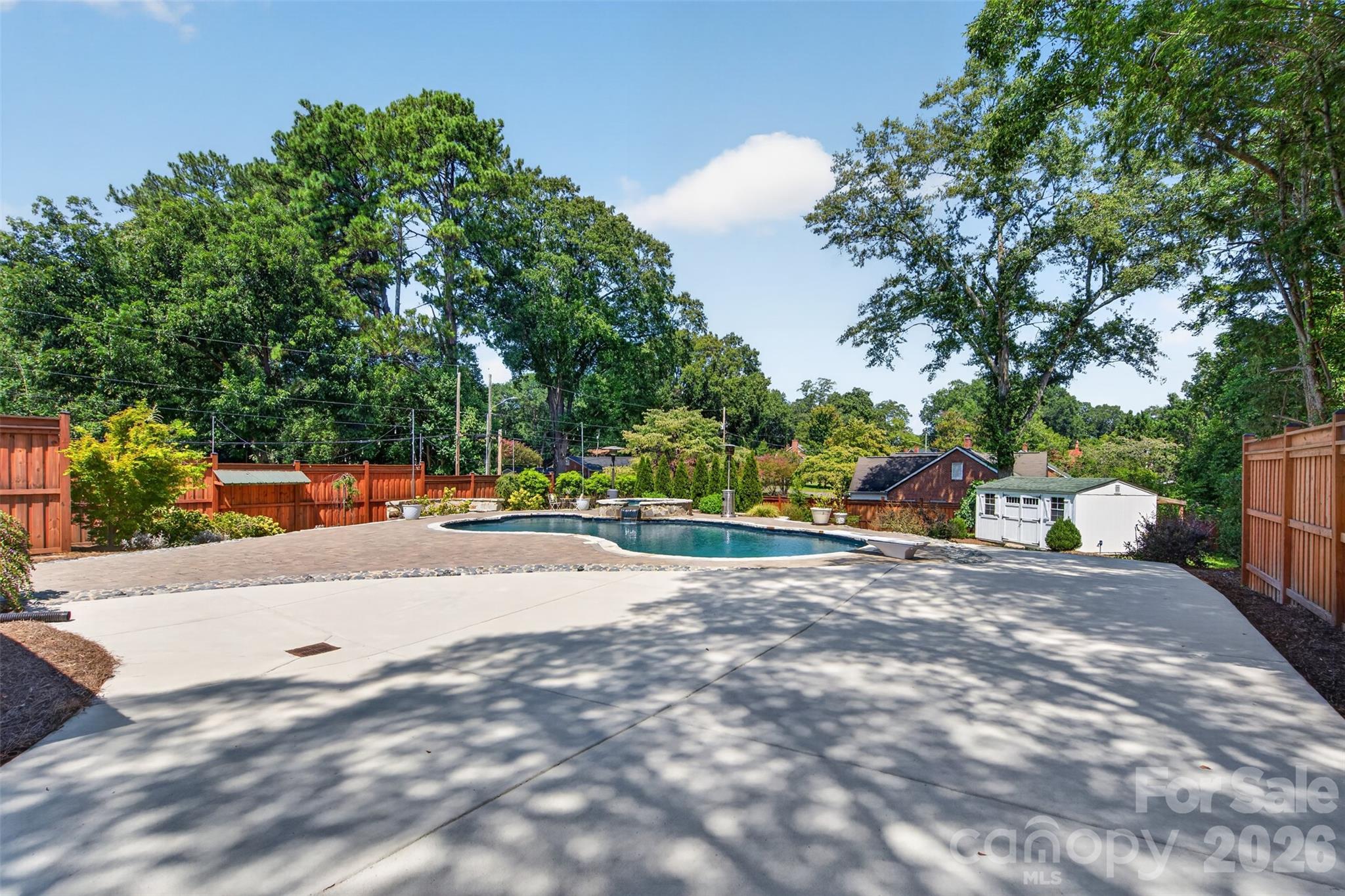 638 Carolina Avenue Property Photo 38