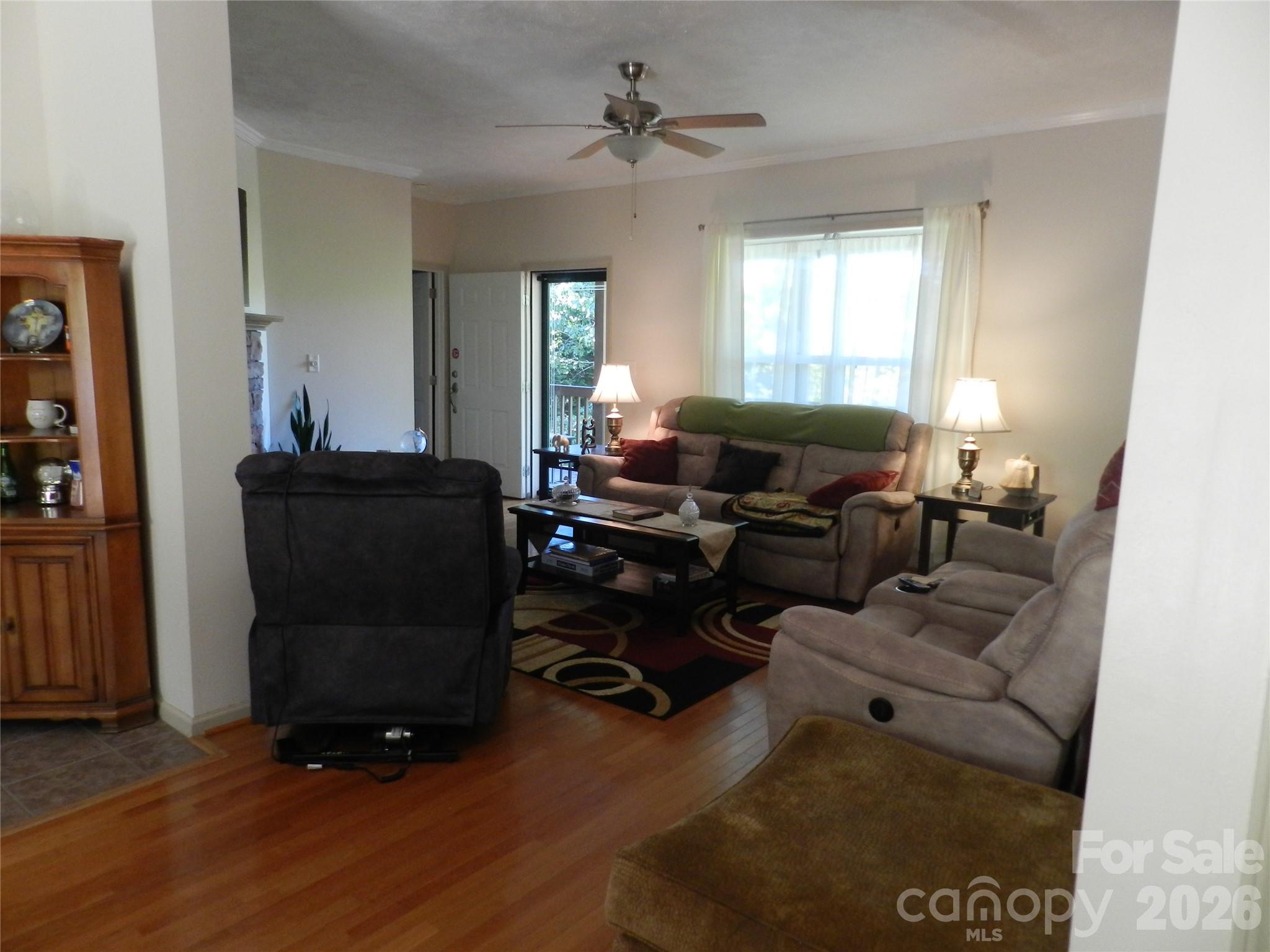 3 Lauren Lane 27 Property Photo 14
