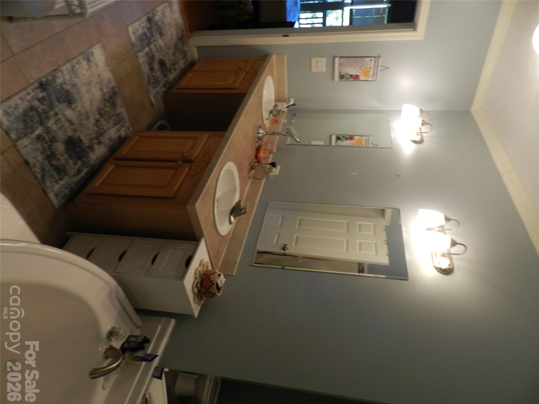 3 Lauren Lane 27 Property Photo 27