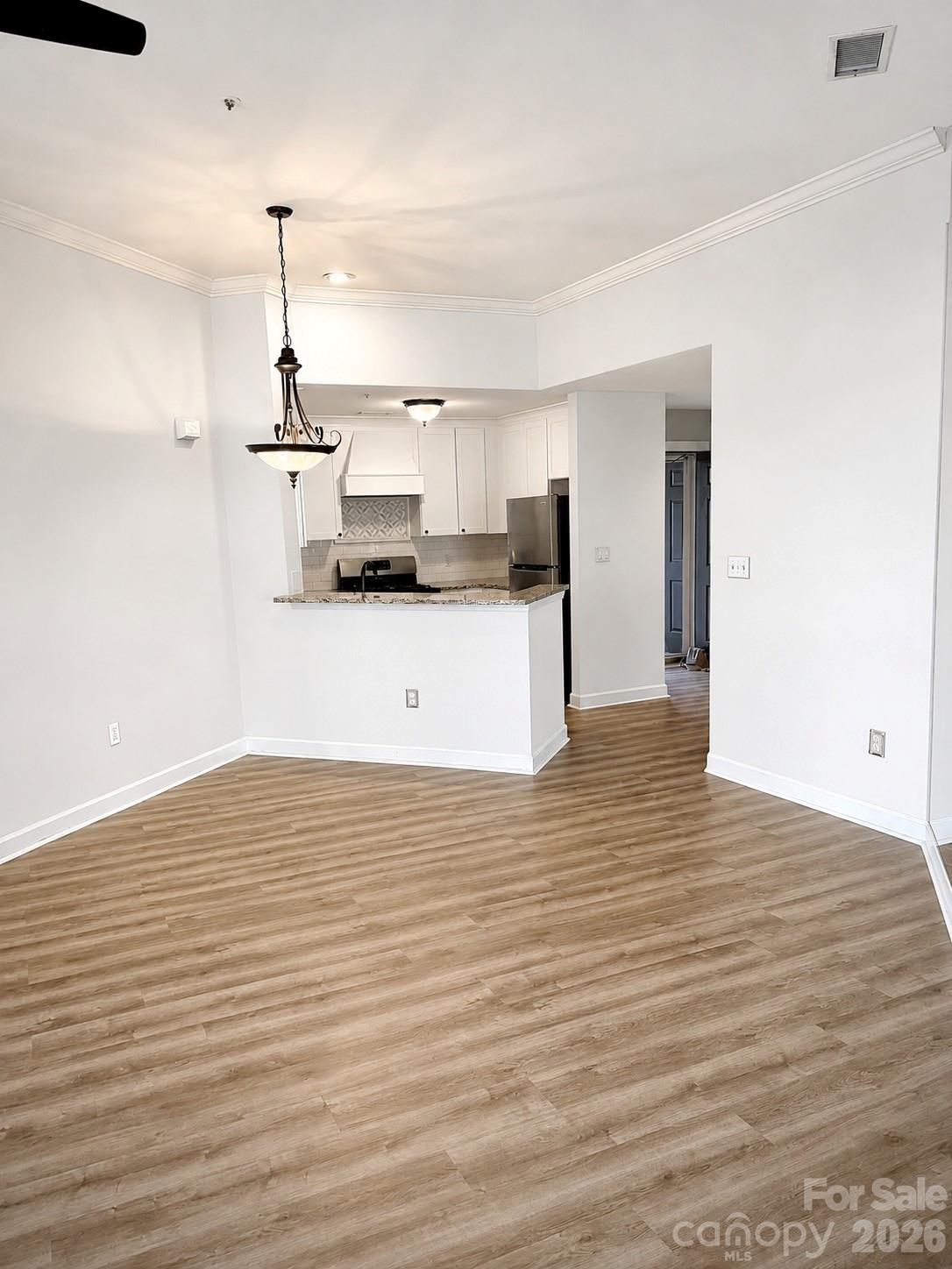 17811 Half Moon Lane L Property Photo 3