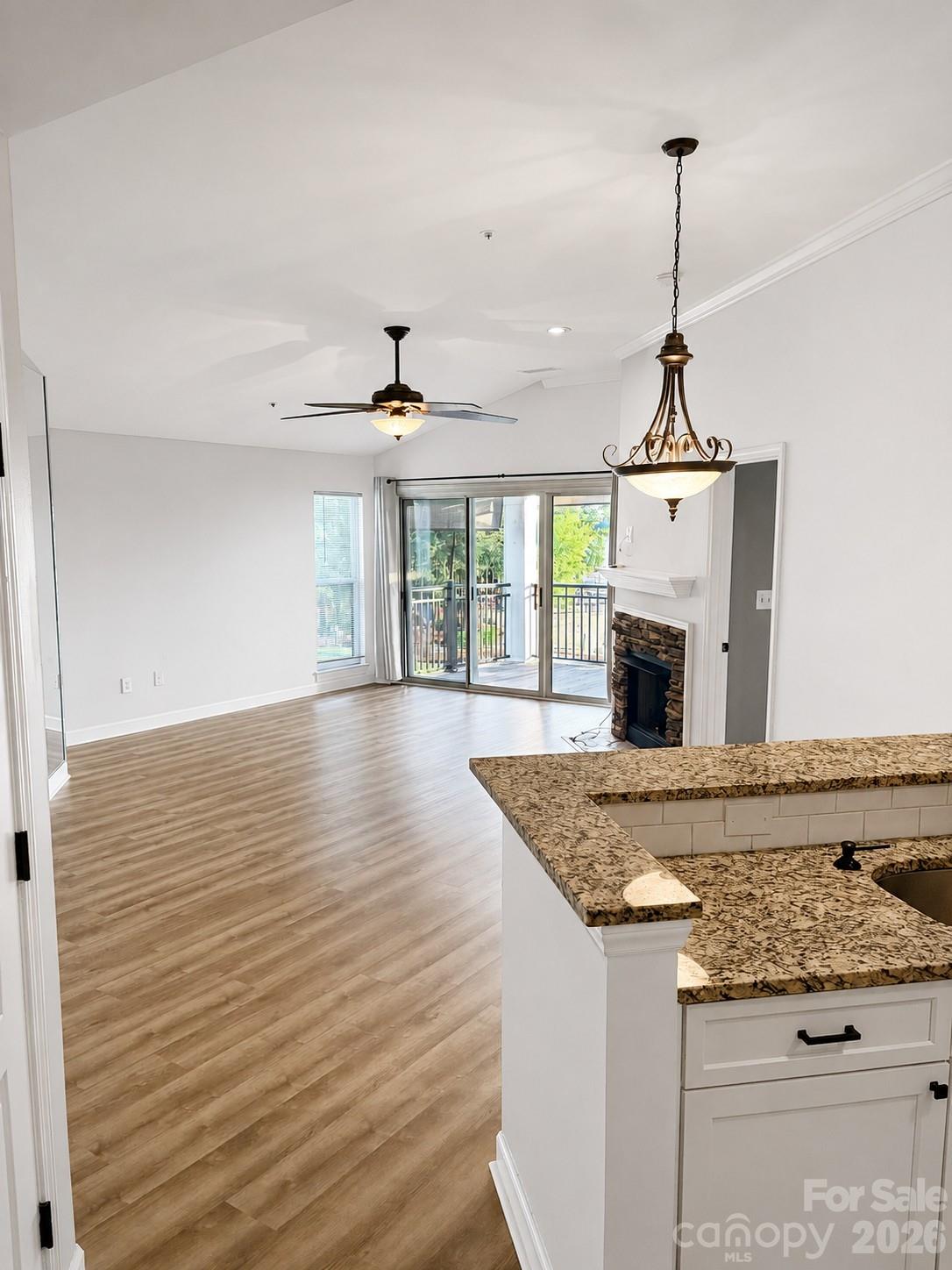17811 Half Moon Lane L Property Photo 4