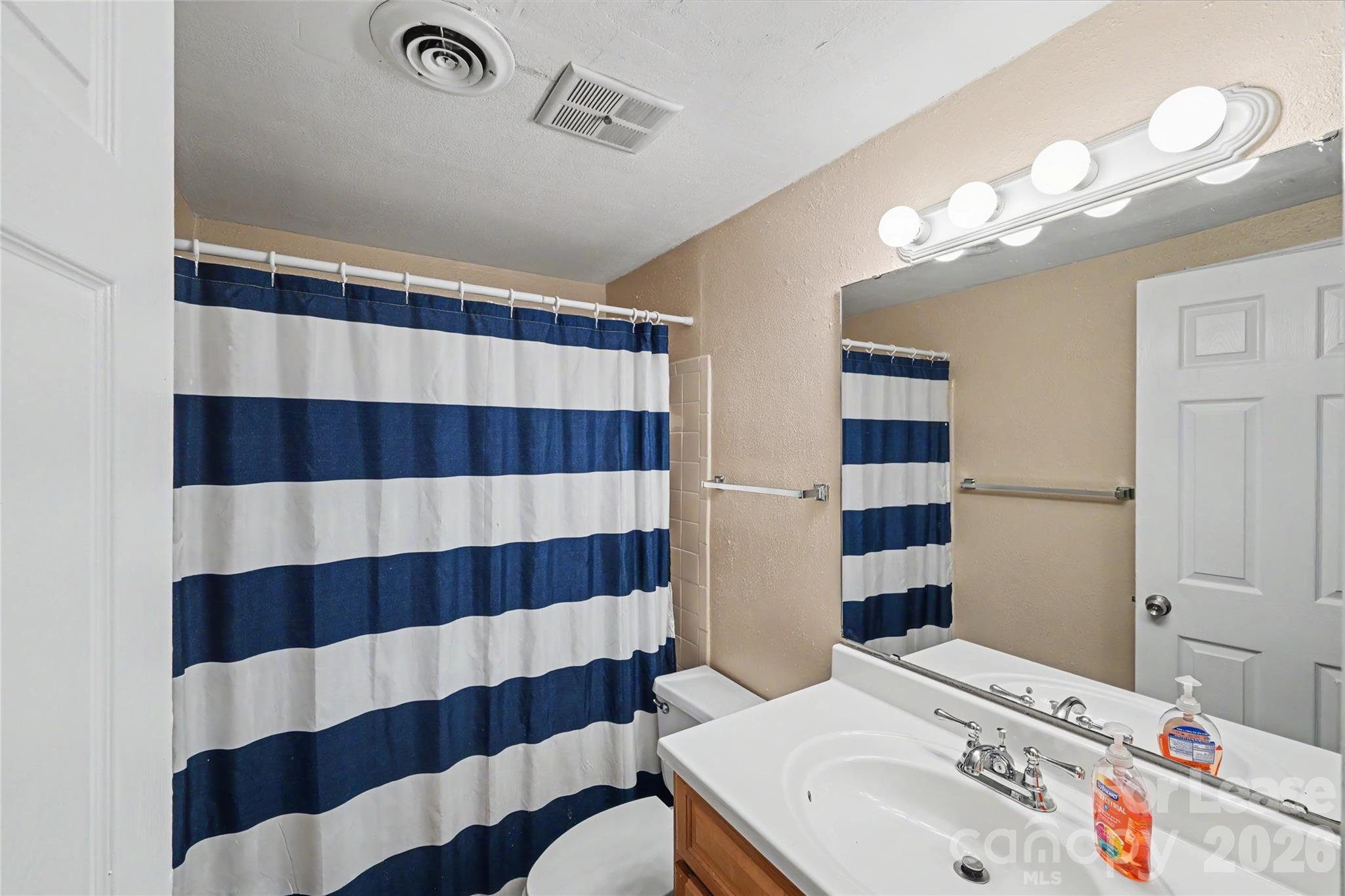 244 S Cedar Street 5 Property Photo 17
