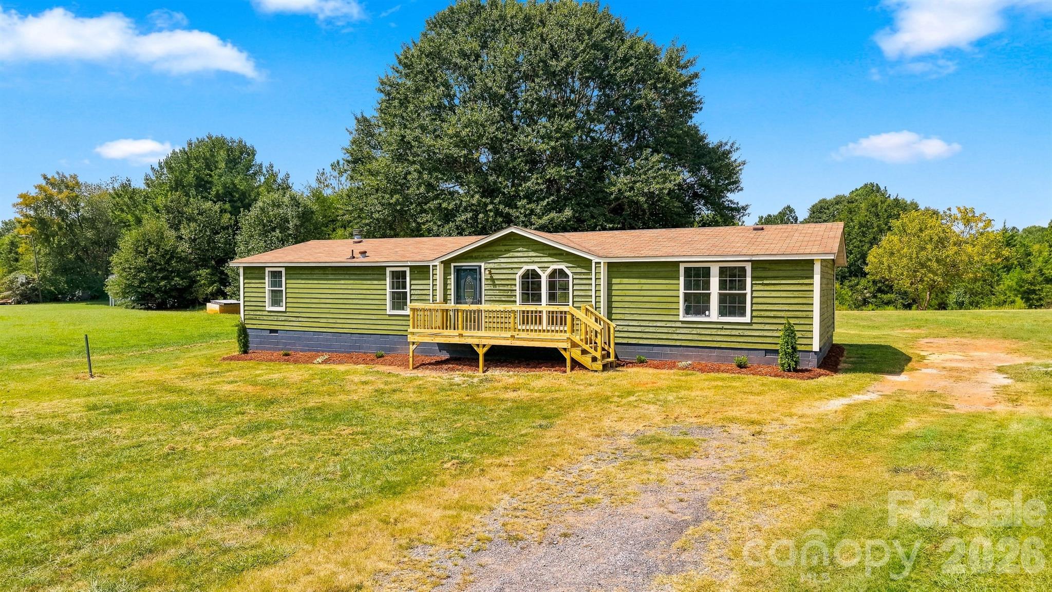 2430 Nixon Drive Property Photo 2