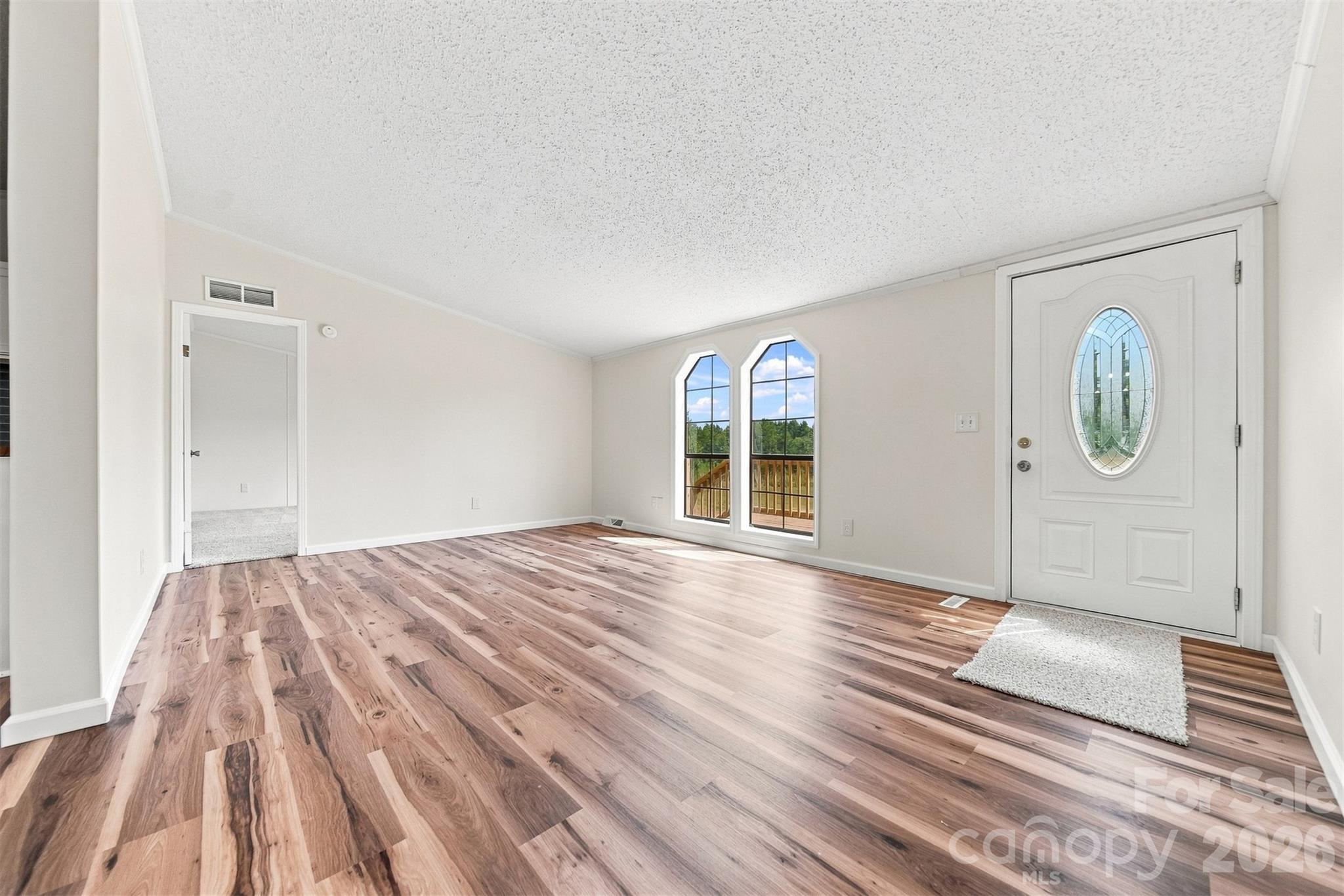 2430 Nixon Drive Property Photo 4