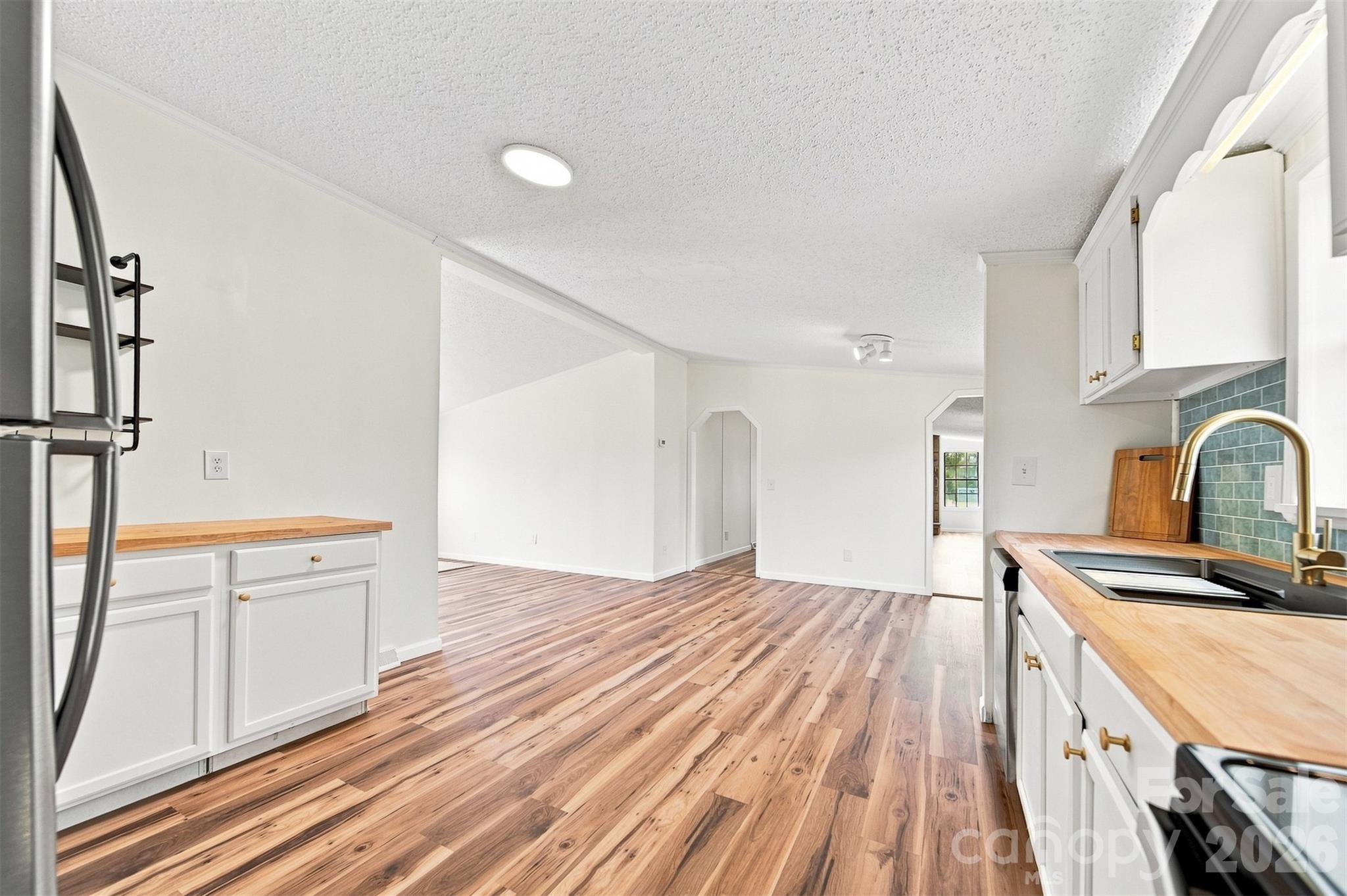 2430 Nixon Drive Property Photo 12