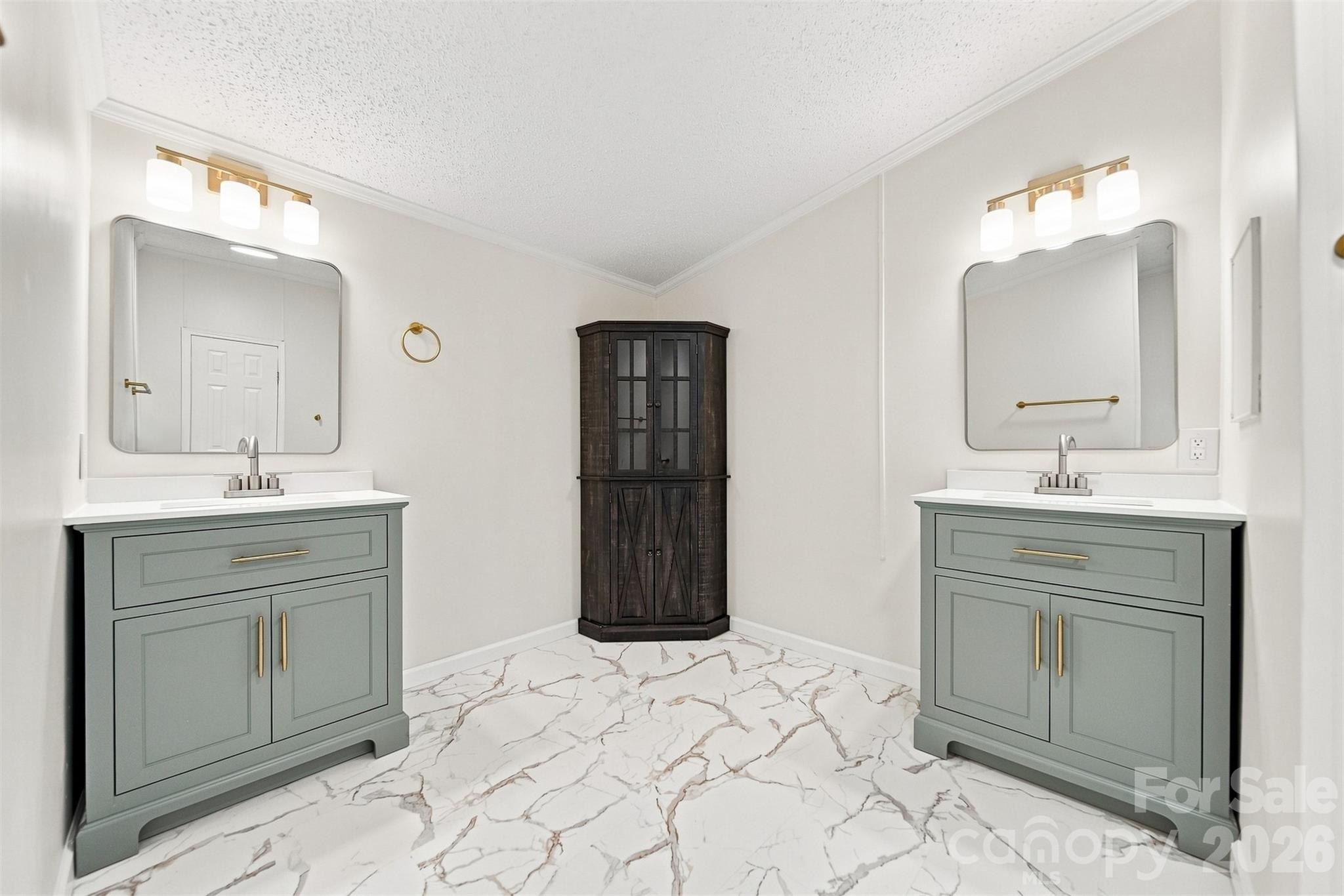 2430 Nixon Drive Property Photo 20