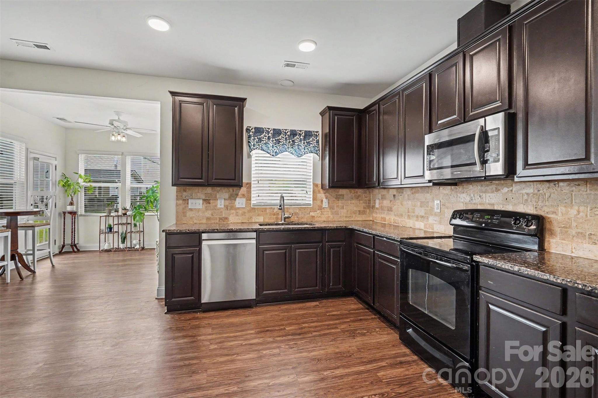 3604 Exbury Gardens Drive Property Photo 12