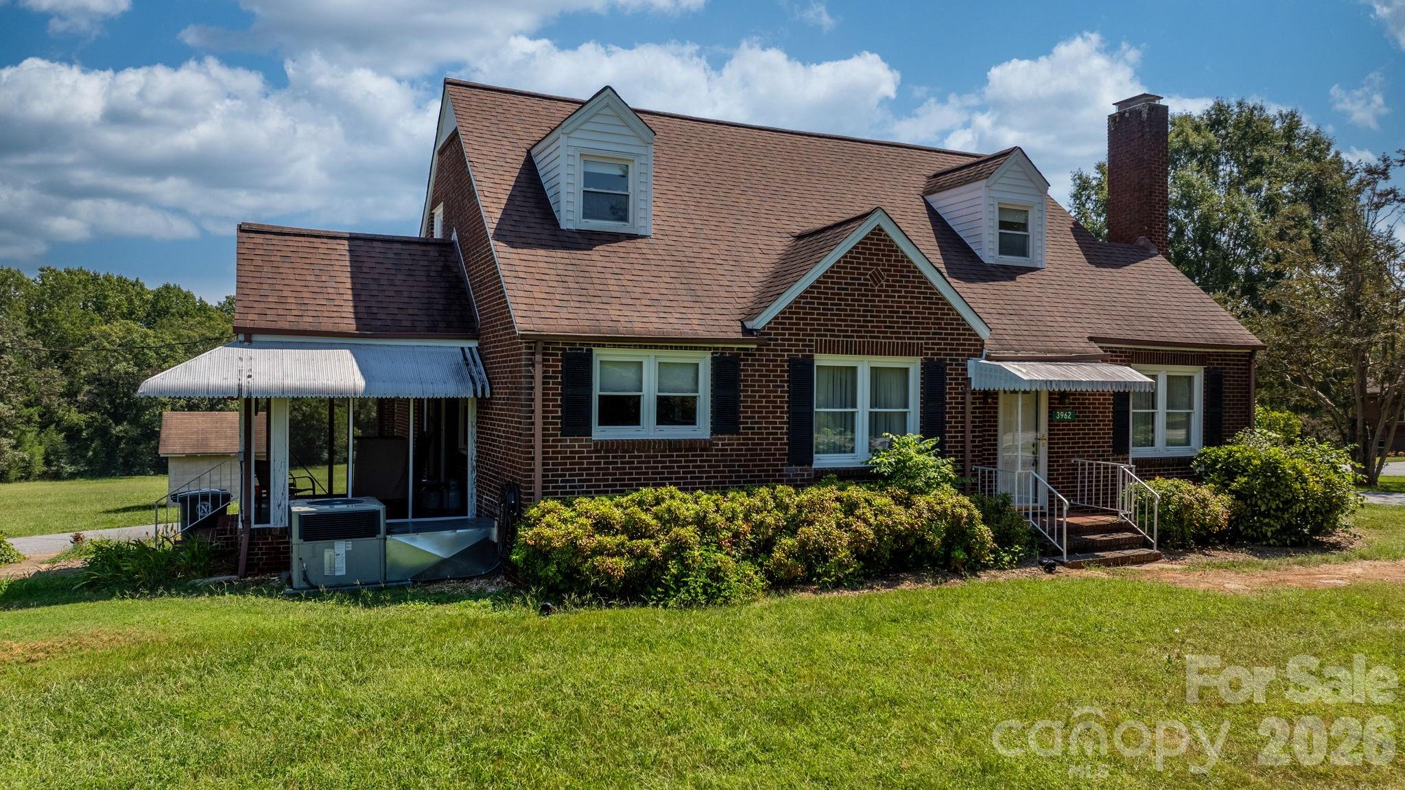 3962 Startown Road Property Photo 2