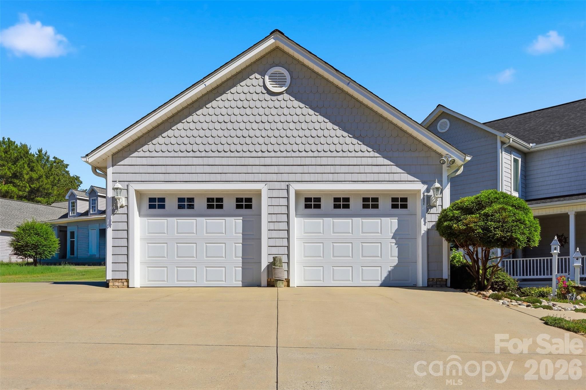 687 Sam Poole Lane Property Photo 13