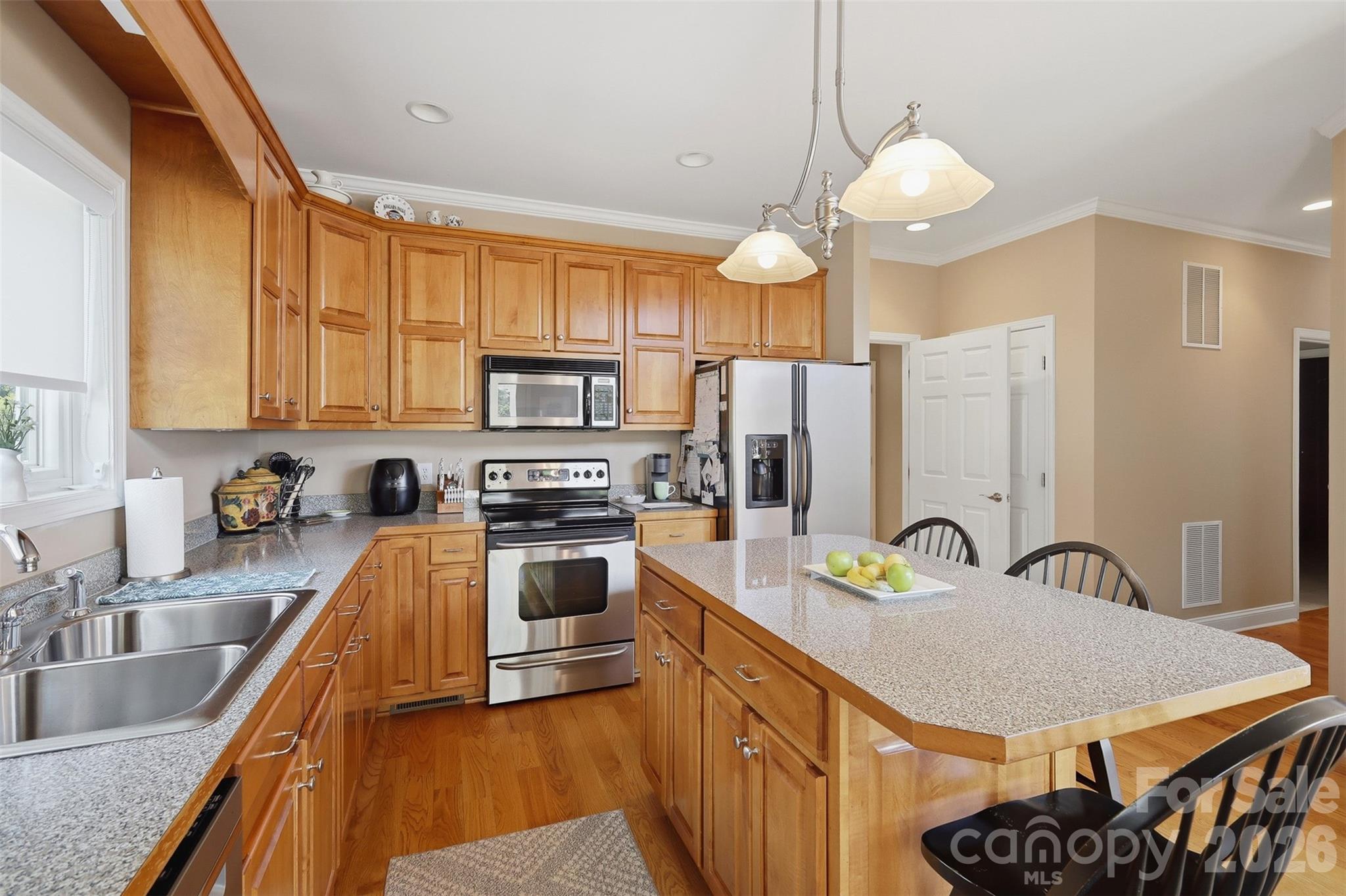 687 Sam Poole Lane Property Photo 23