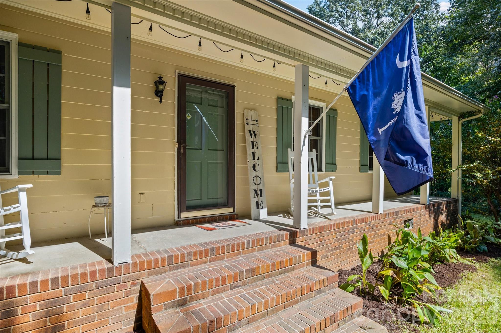 6764 Laney Road Property Photo 4