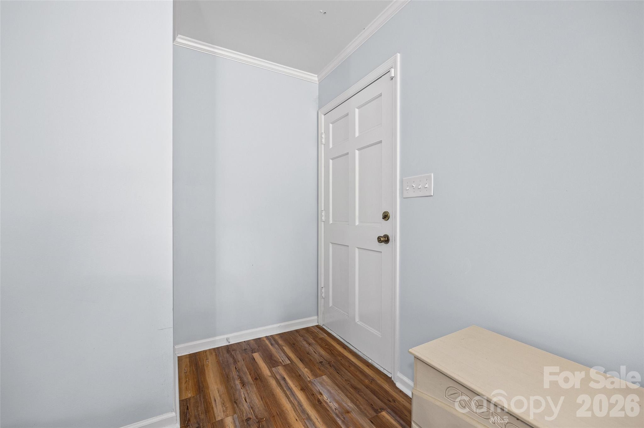 6764 Laney Road Property Photo 5