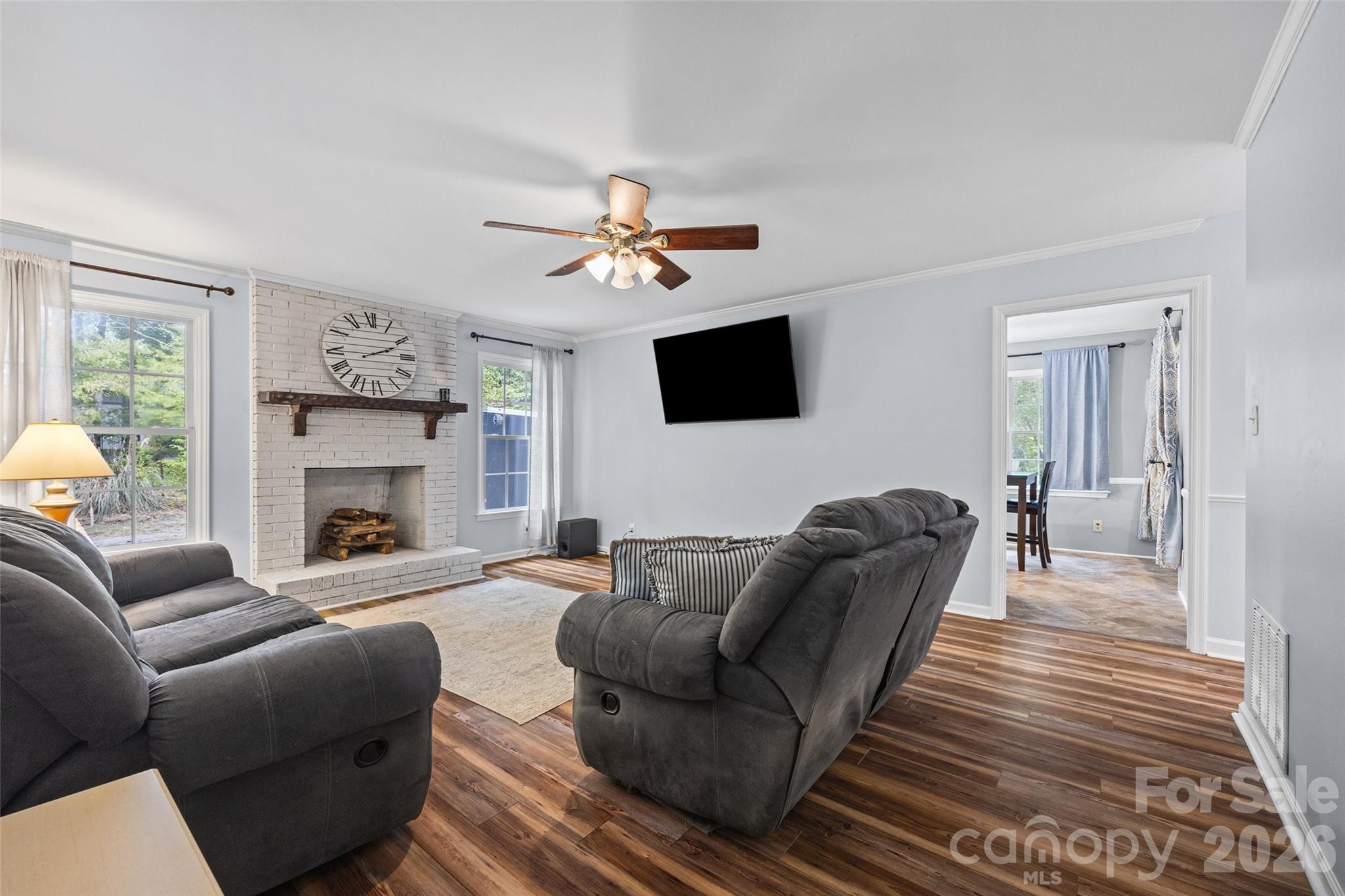 6764 Laney Road Property Photo 6