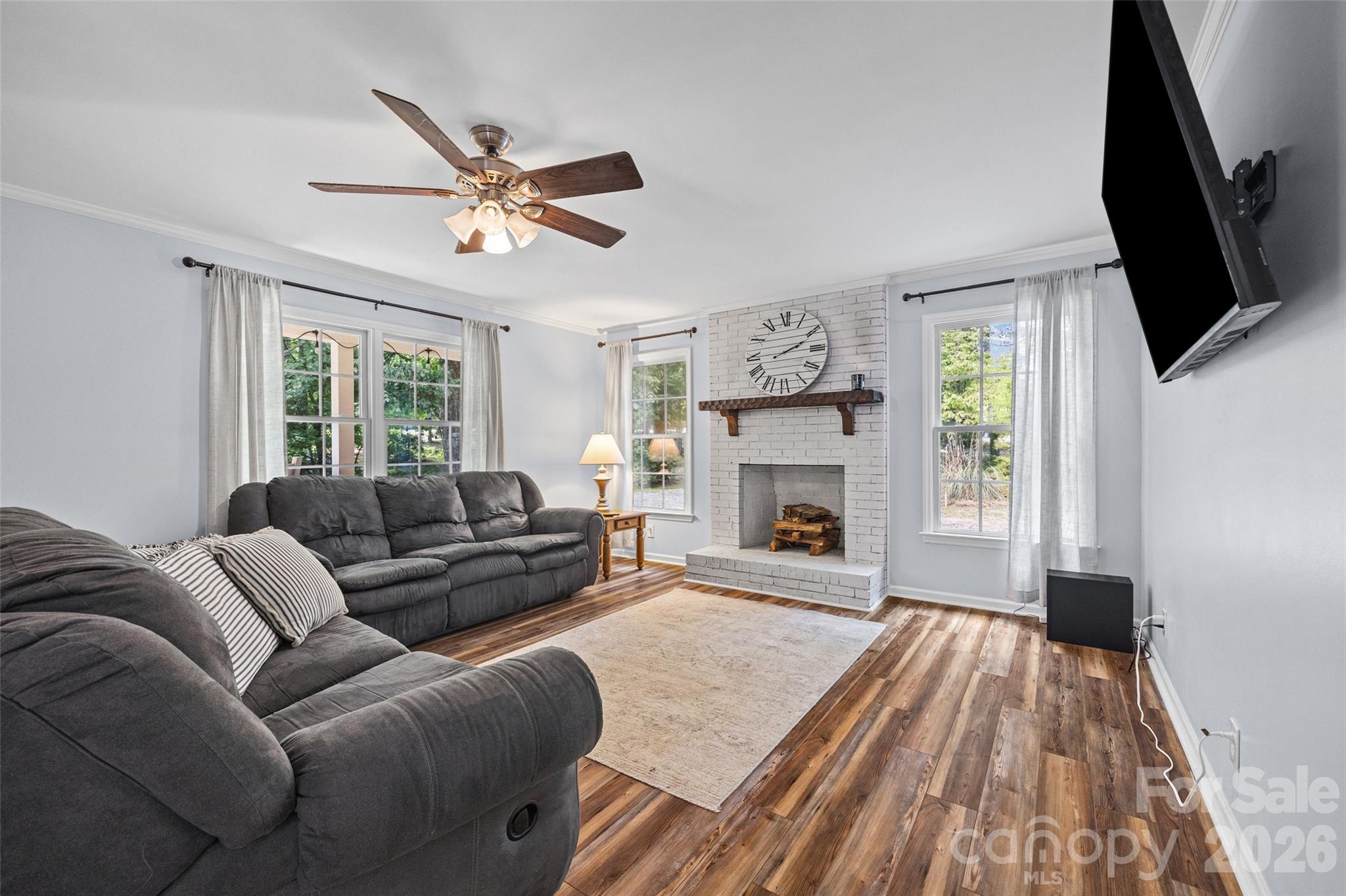 6764 Laney Road Property Photo 7