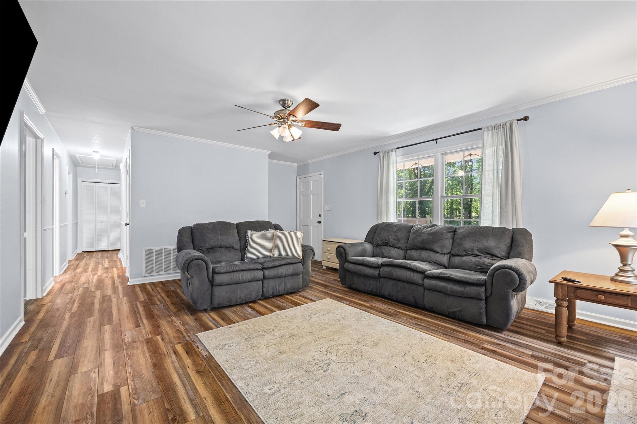 6764 Laney Road Property Photo 9