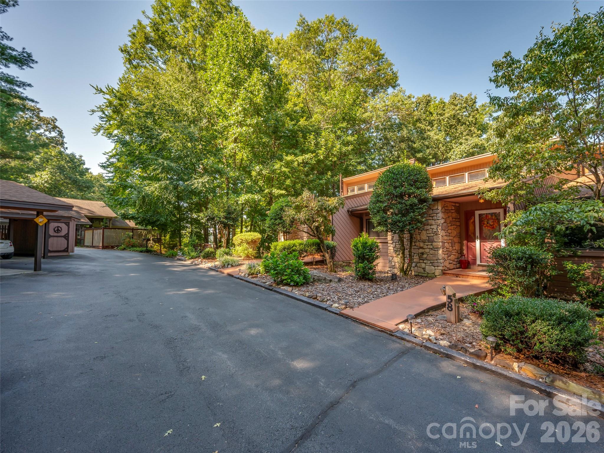 58 Timbertop Lane Property Photo 4