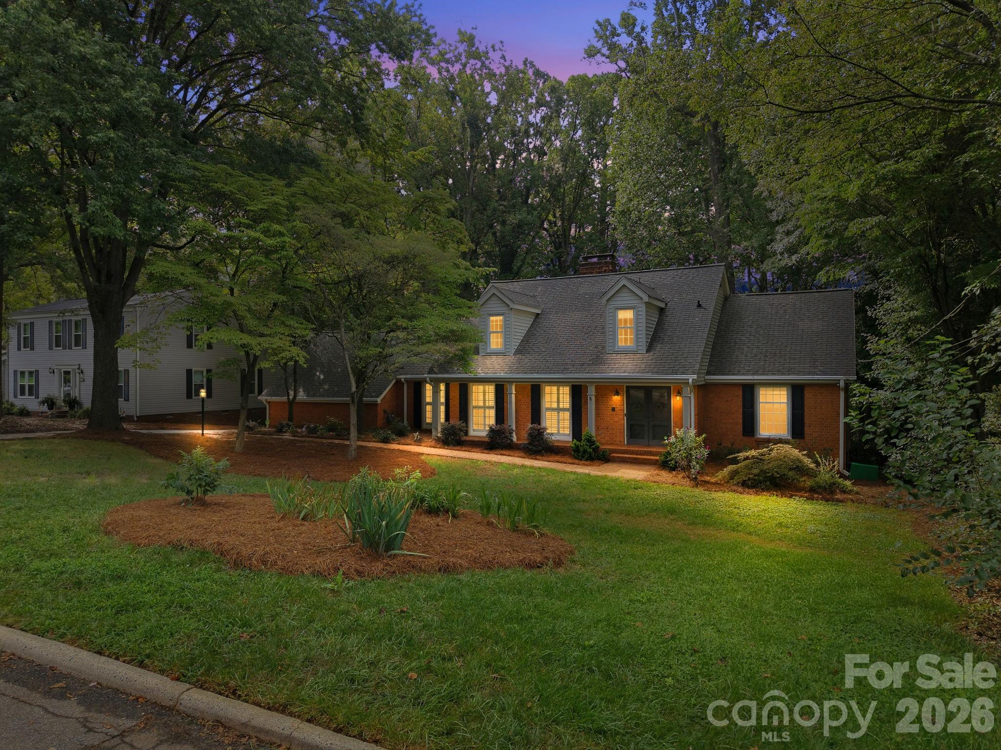 217 Sheridan Drive Property Photo 1