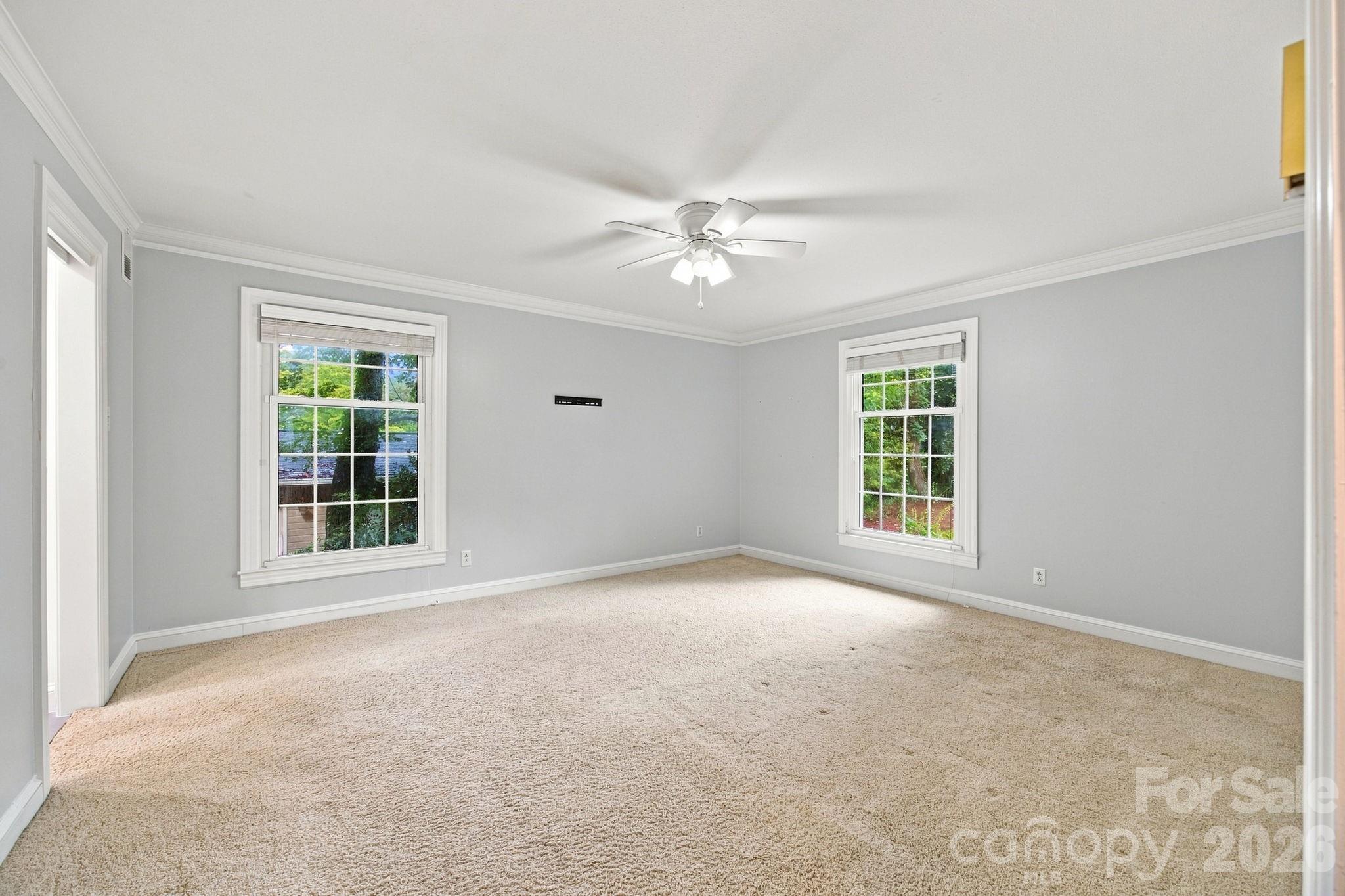 217 Sheridan Drive Property Photo 22