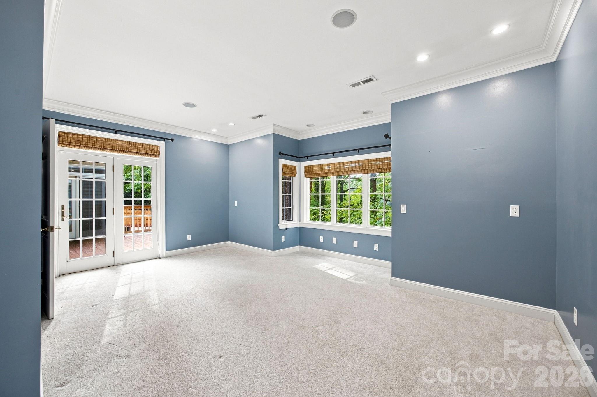 217 Sheridan Drive Property Photo 26