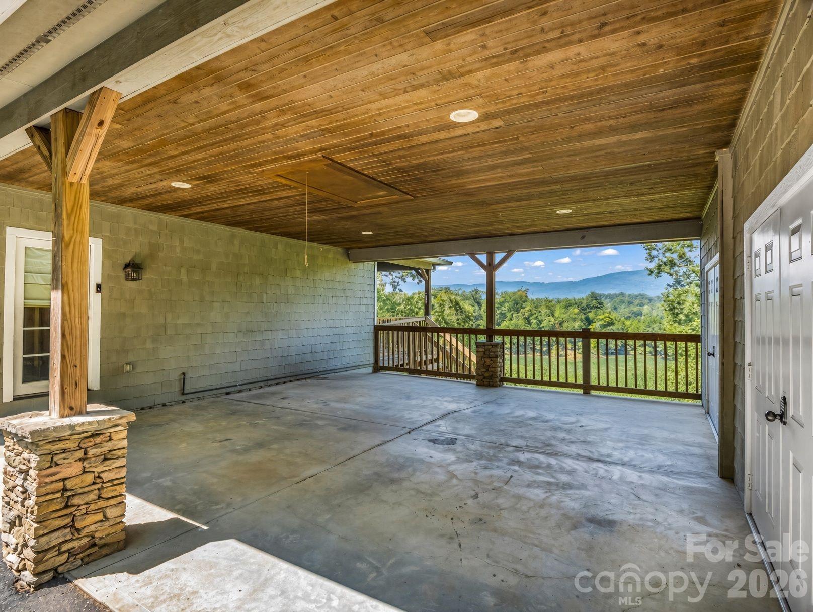 1237 South Cove Road Property Photo 35