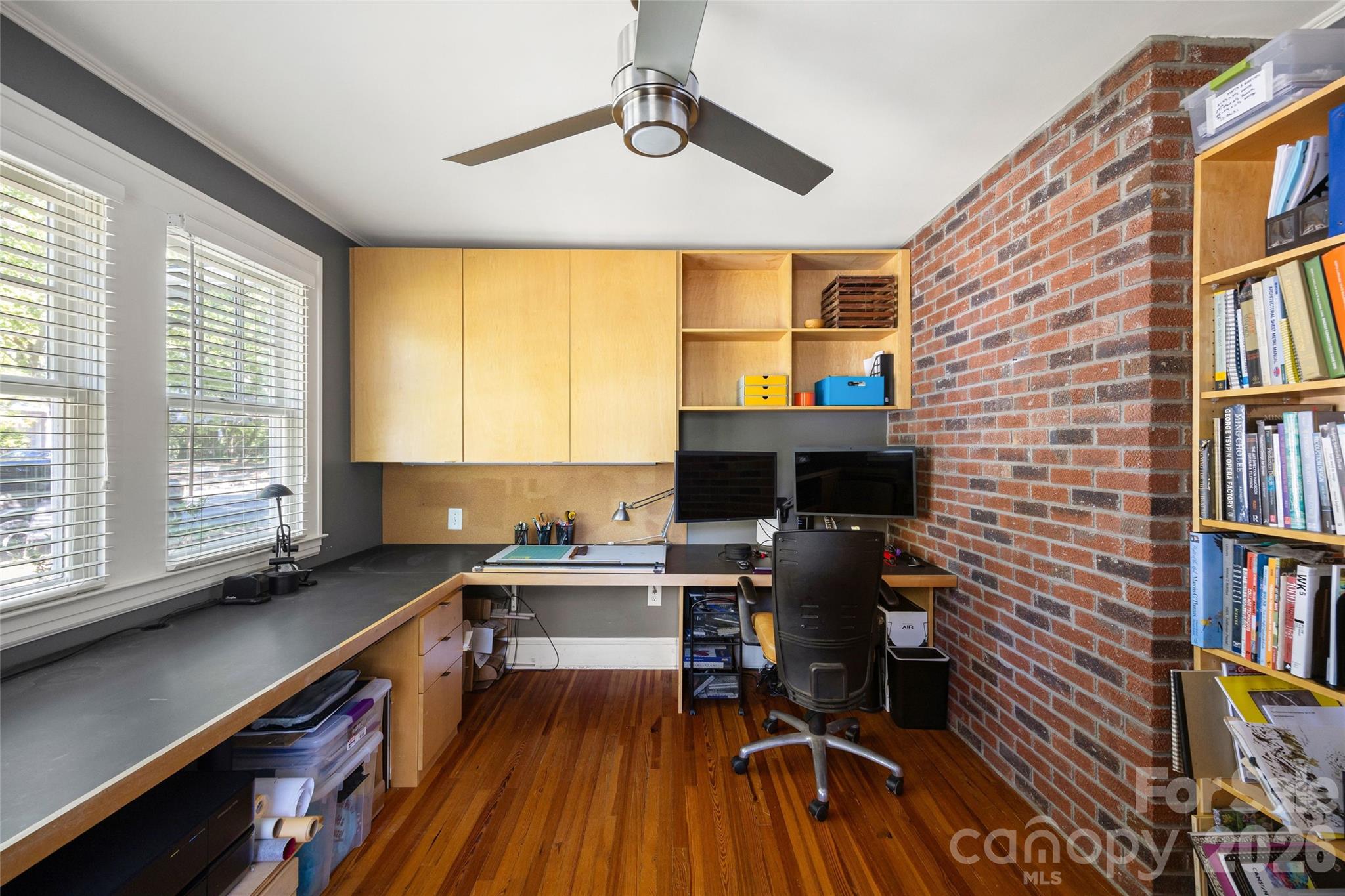 1900 Thomas Avenue Property Photo 7