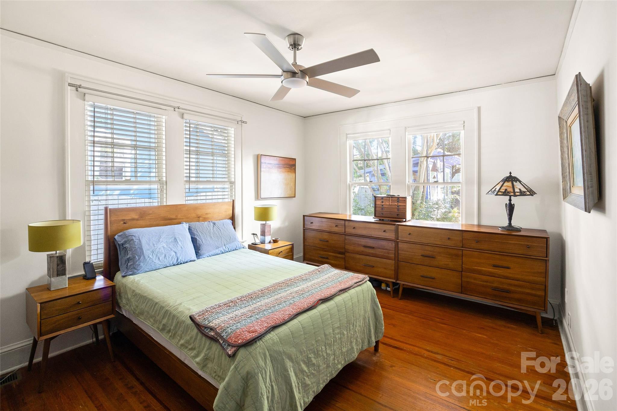 1900 Thomas Avenue Property Photo 16