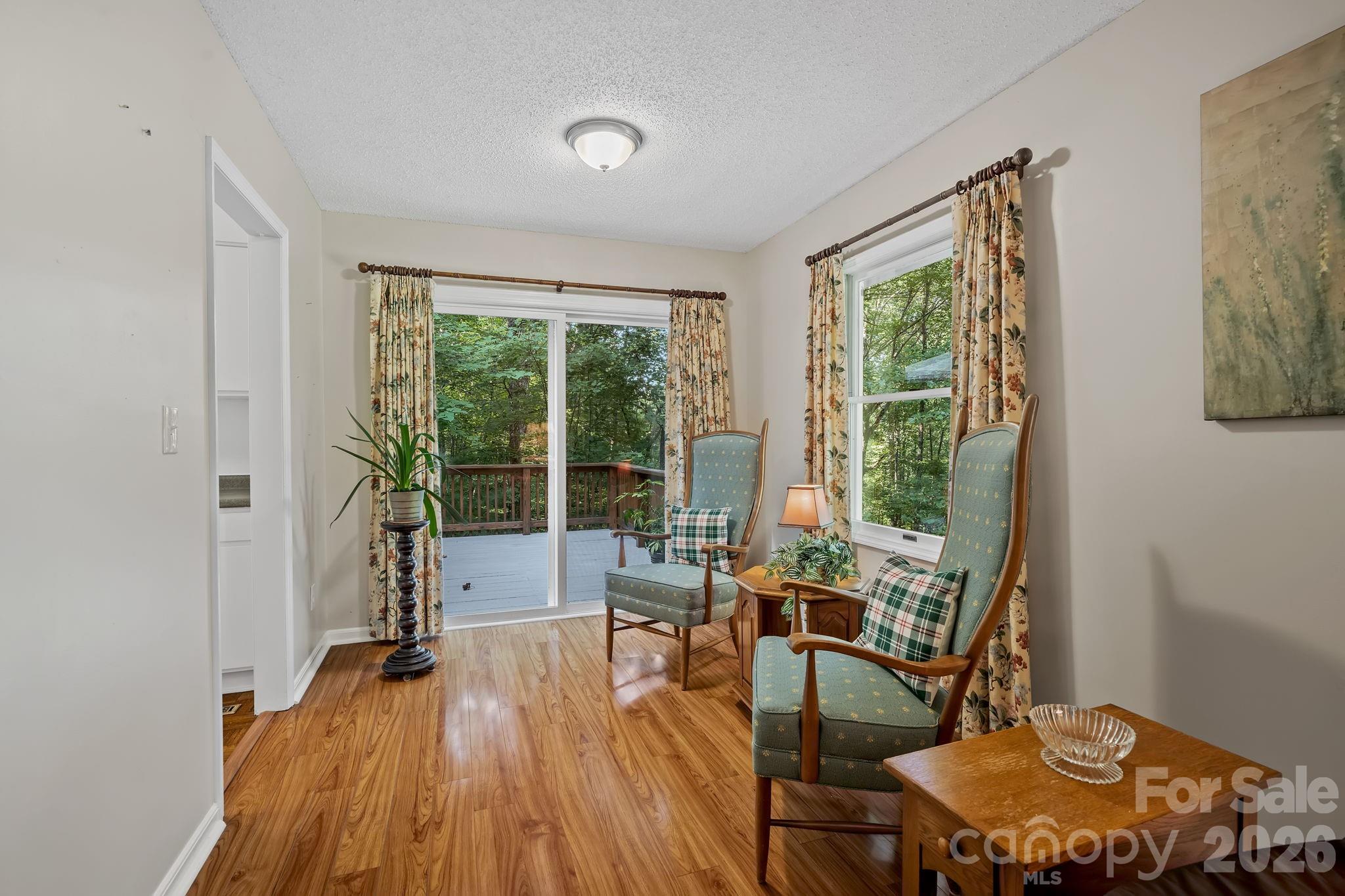 2 Brae Burn Way Property Photo 9