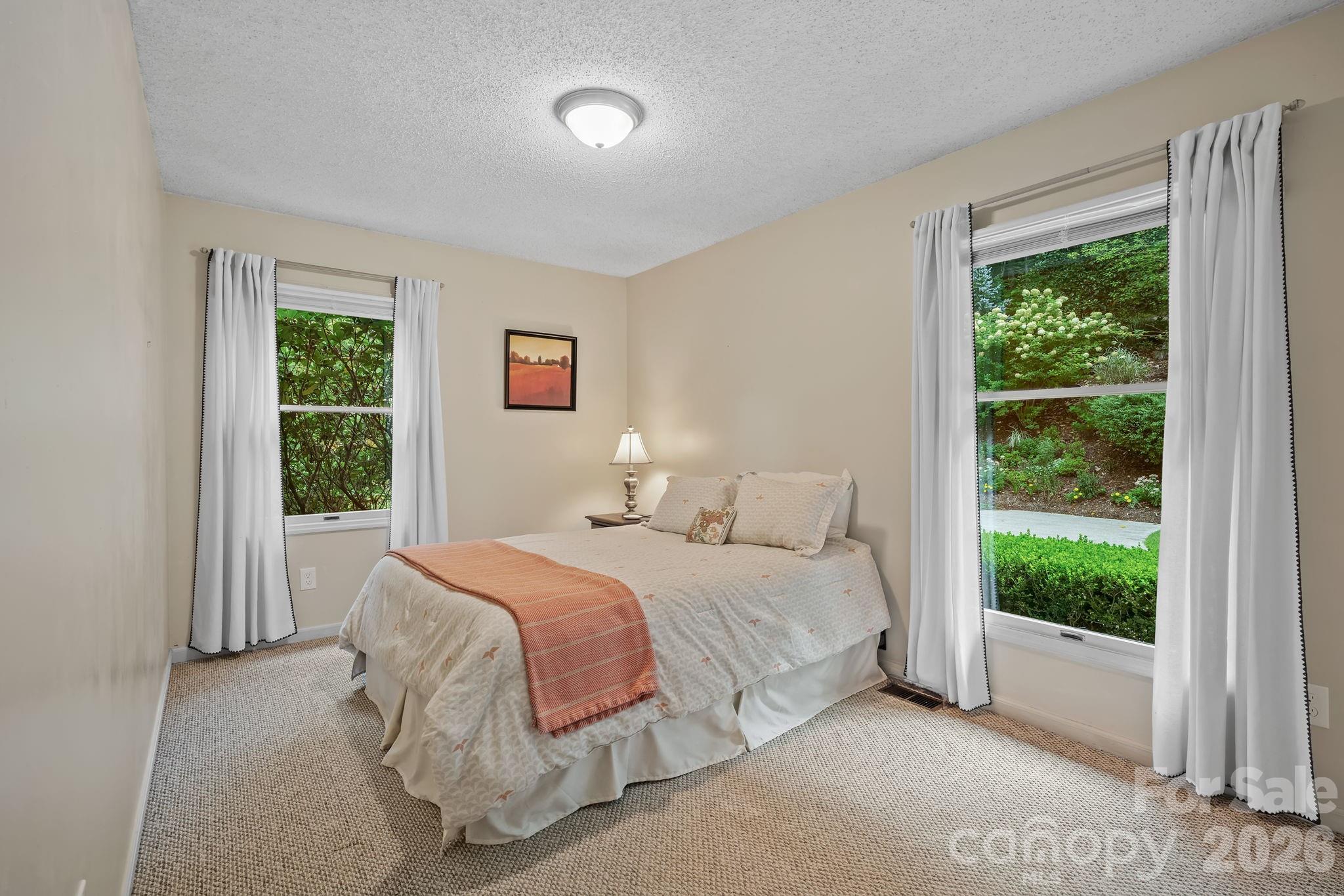 2 Brae Burn Way Property Photo 15