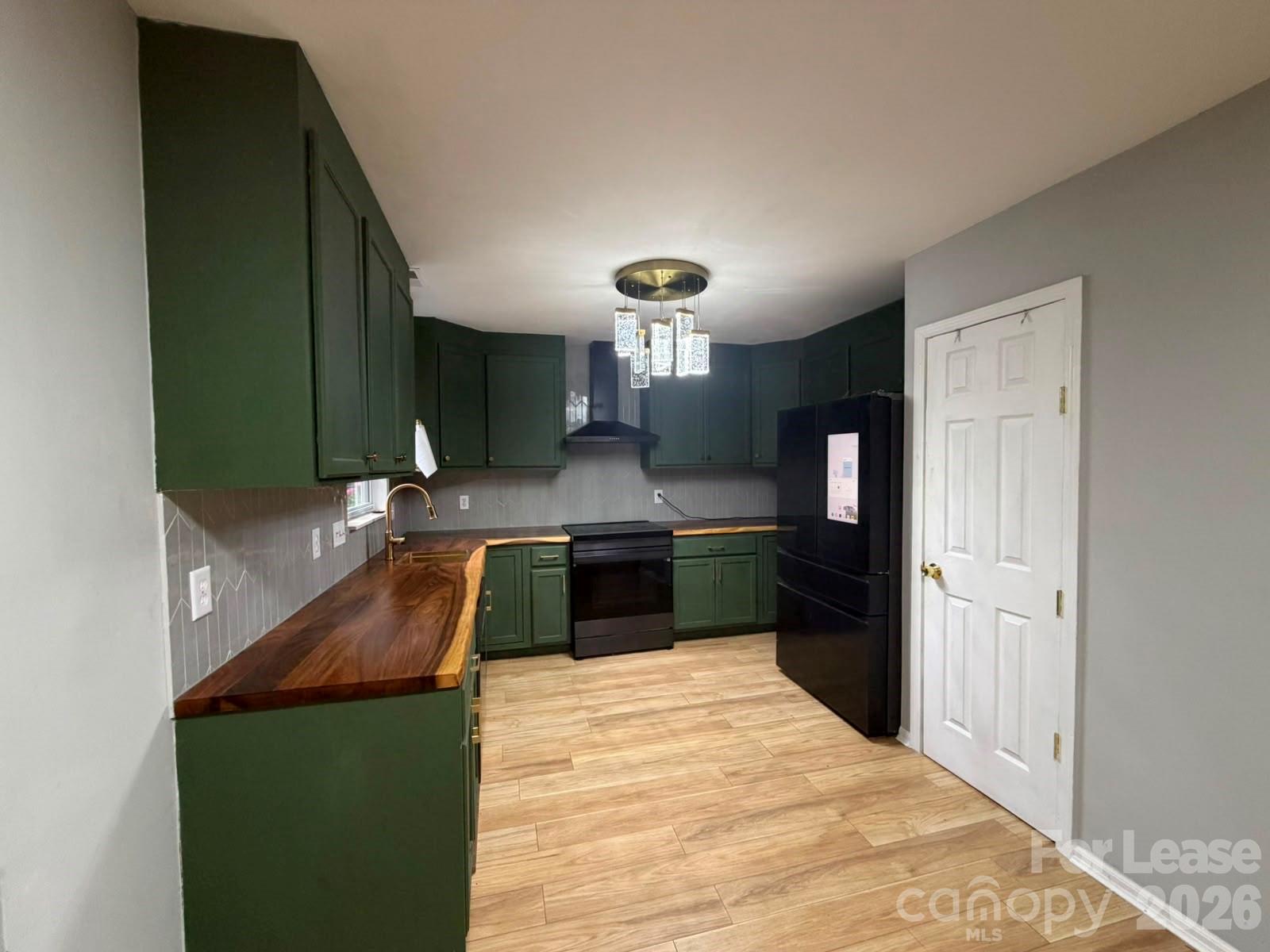 6105 Old Corral Street Property Photo 15