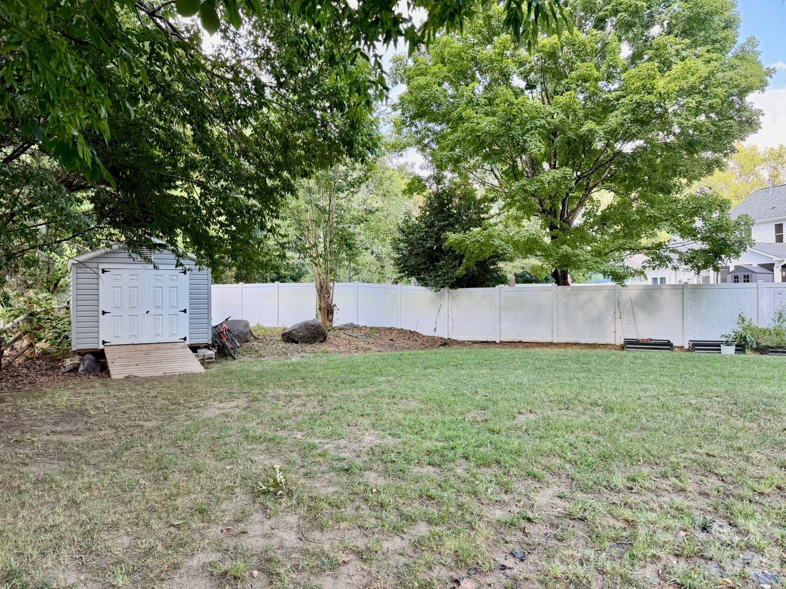 6105 Old Corral Street Property Photo 33