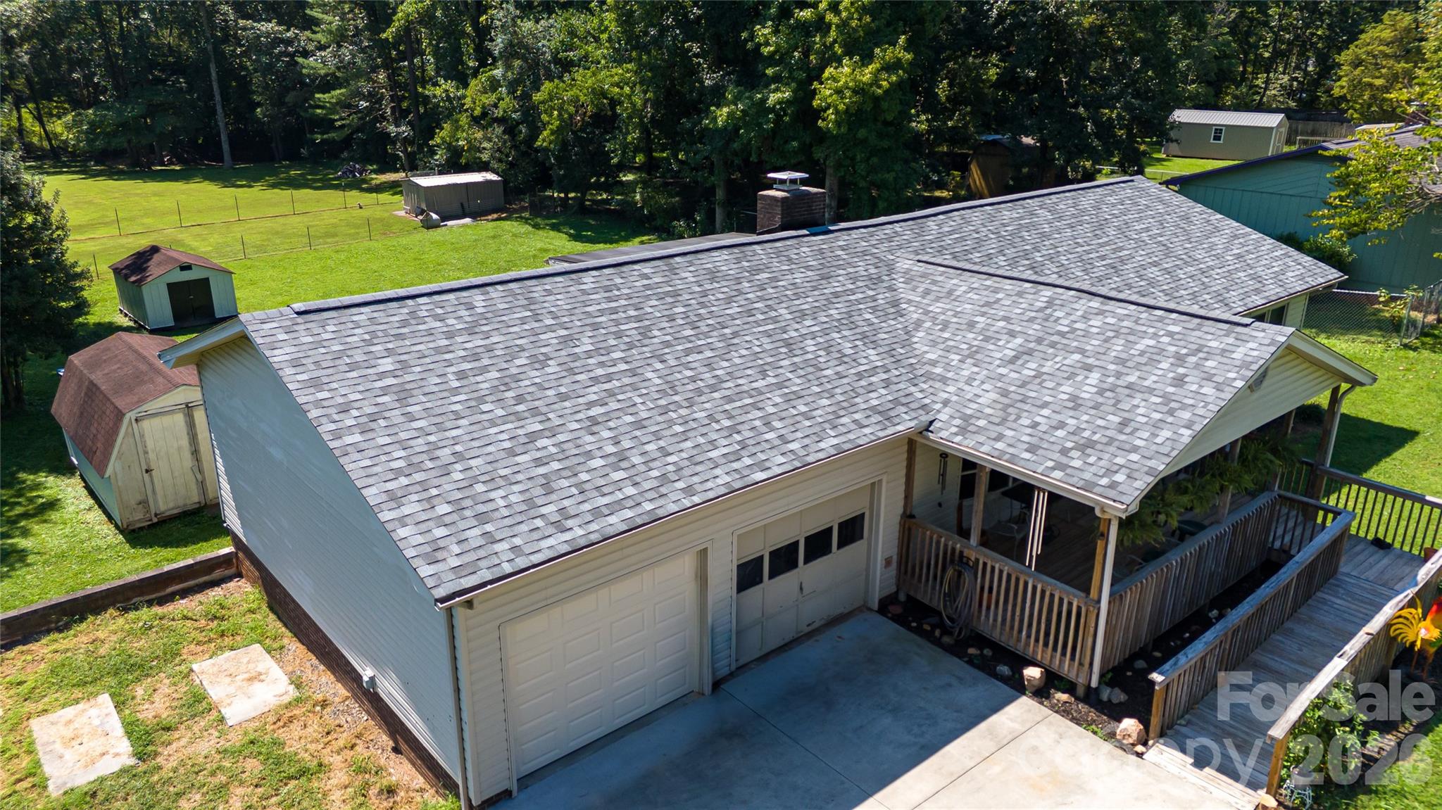 1292 Creekwood Drive Property Photo 3