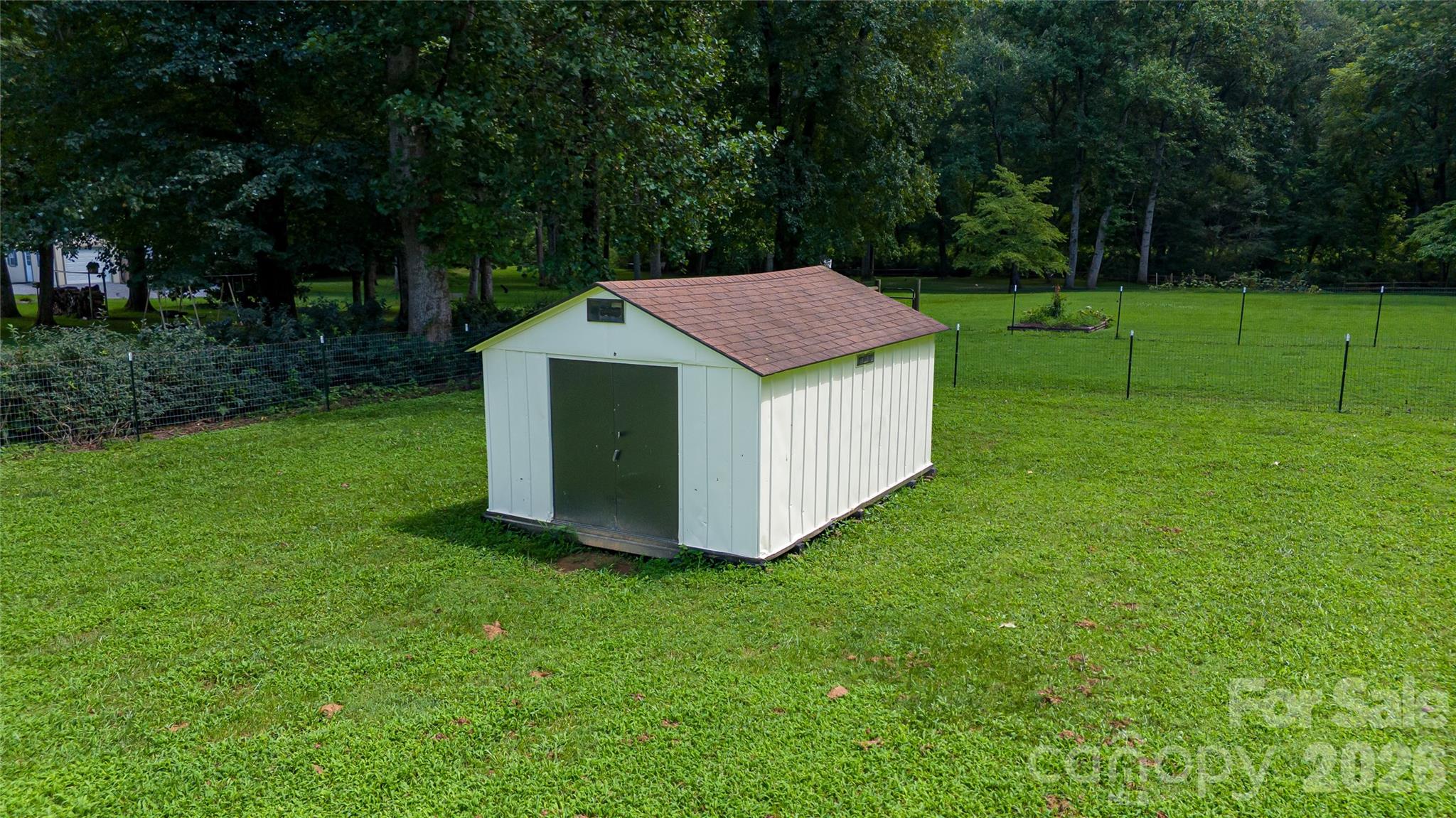 1292 Creekwood Drive Property Photo 5