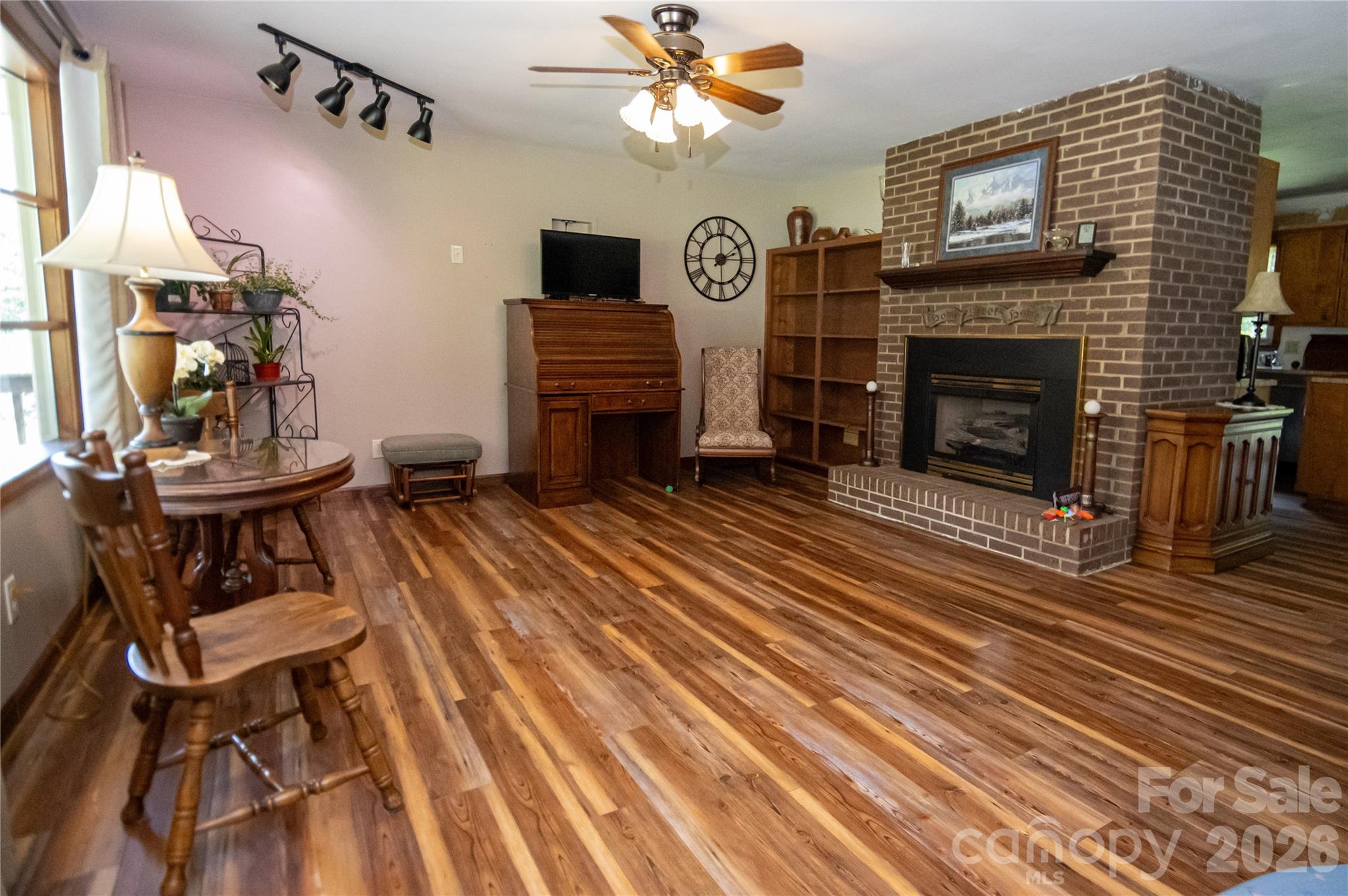 1292 Creekwood Drive Property Photo 8