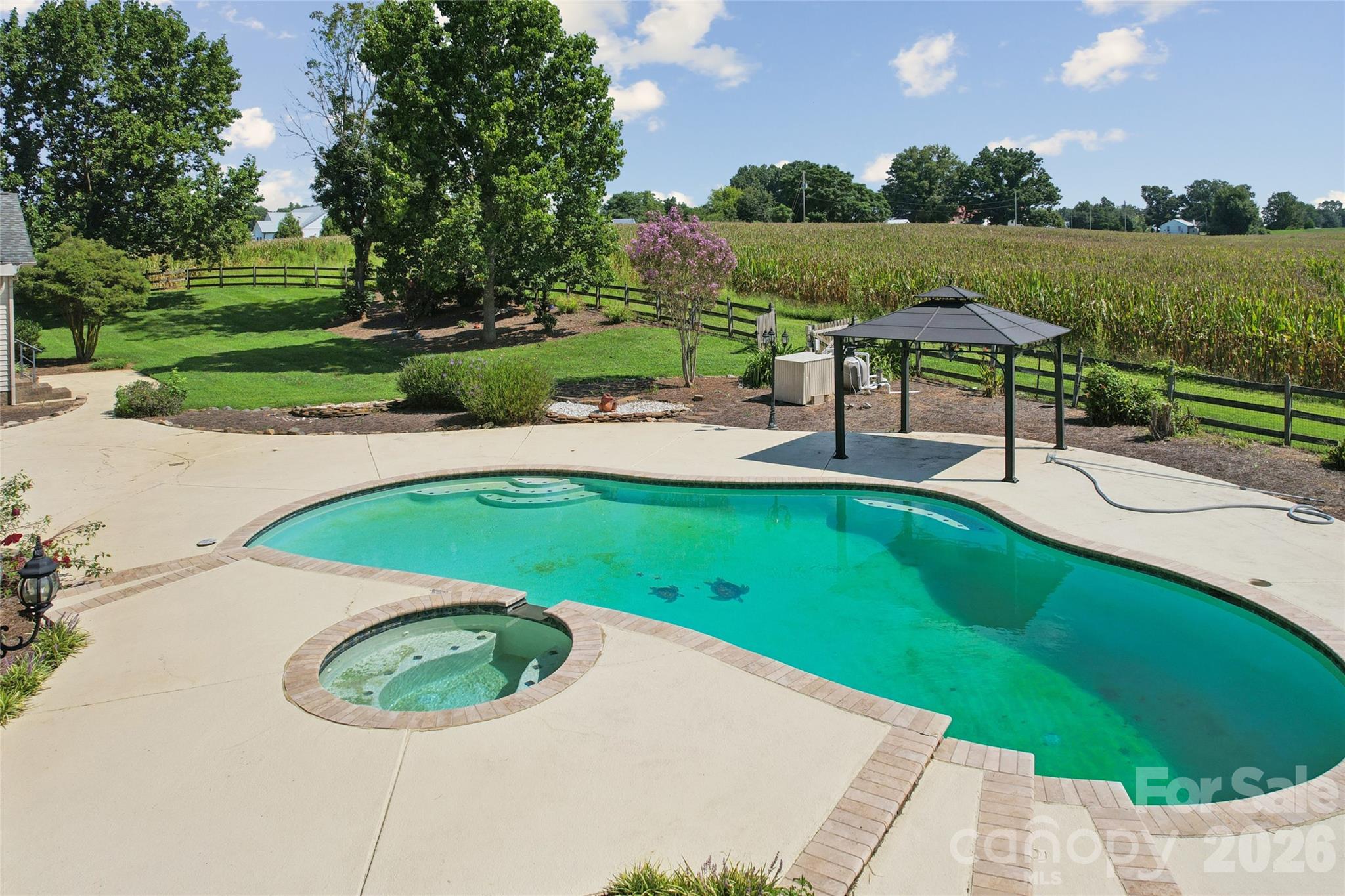 5606 Lander Benton Road Property Photo 10