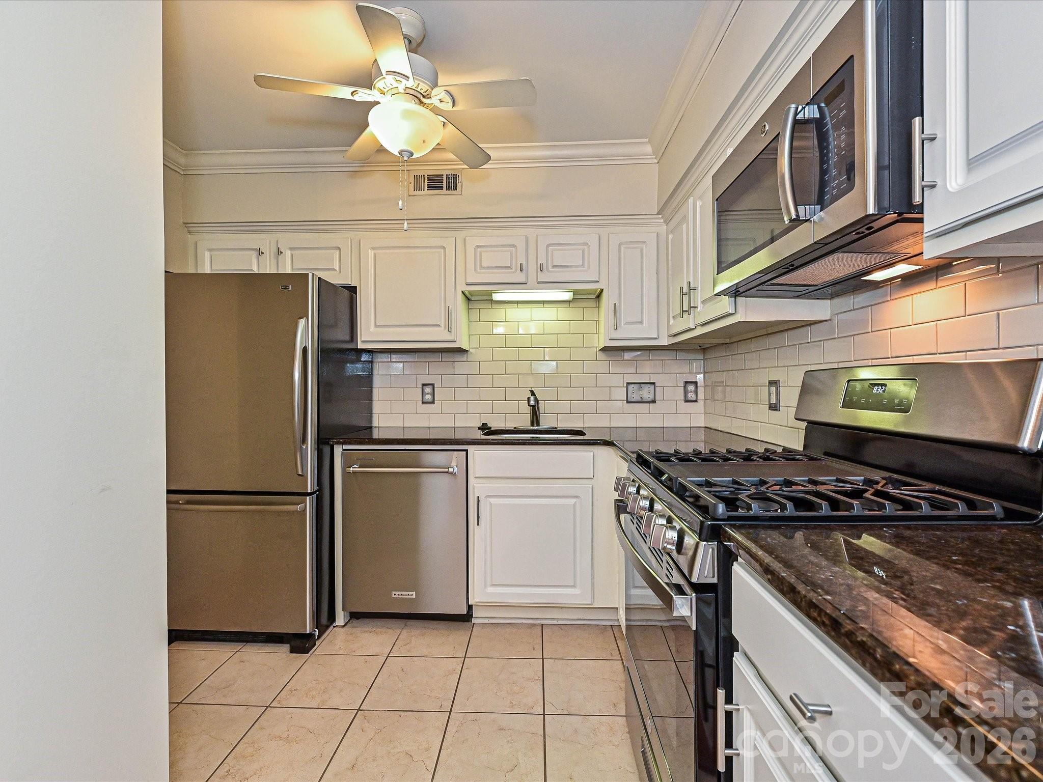 3520 Colony Road C Property Photo 9